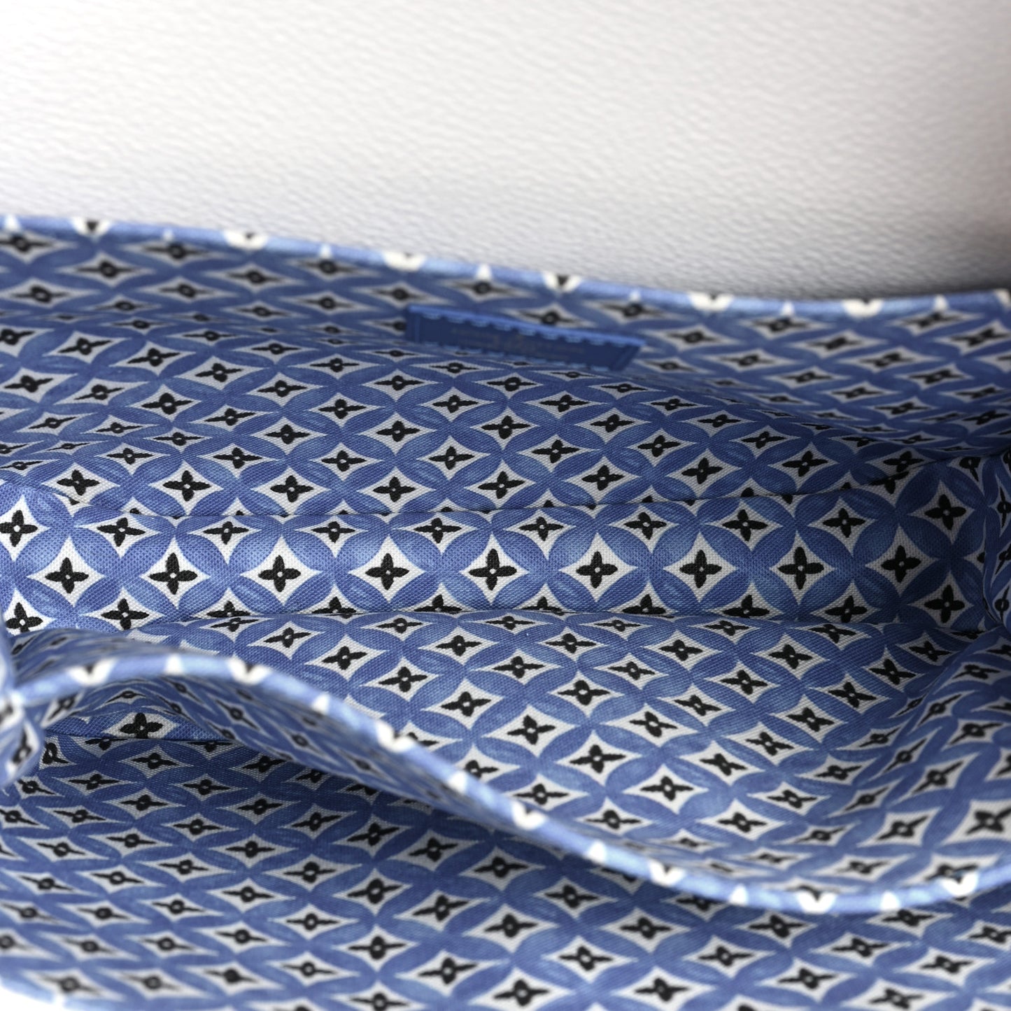 Monogram Giant By The Pool Pochette Metis MM Blue