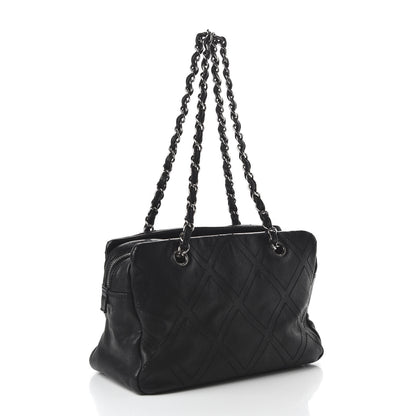 Chanel Calfskin Diamond Stitch Tote Black 3 of 10