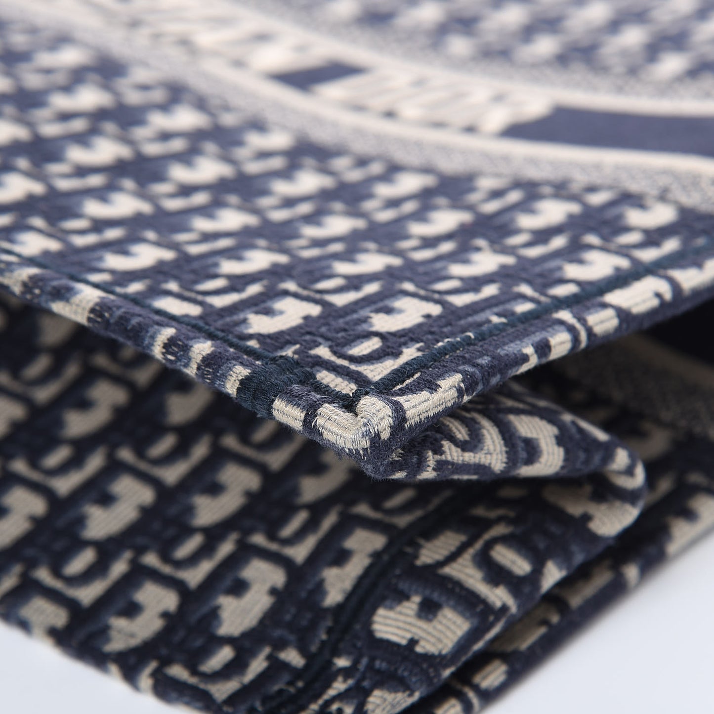Oblique Book Tote Blue Multicolor