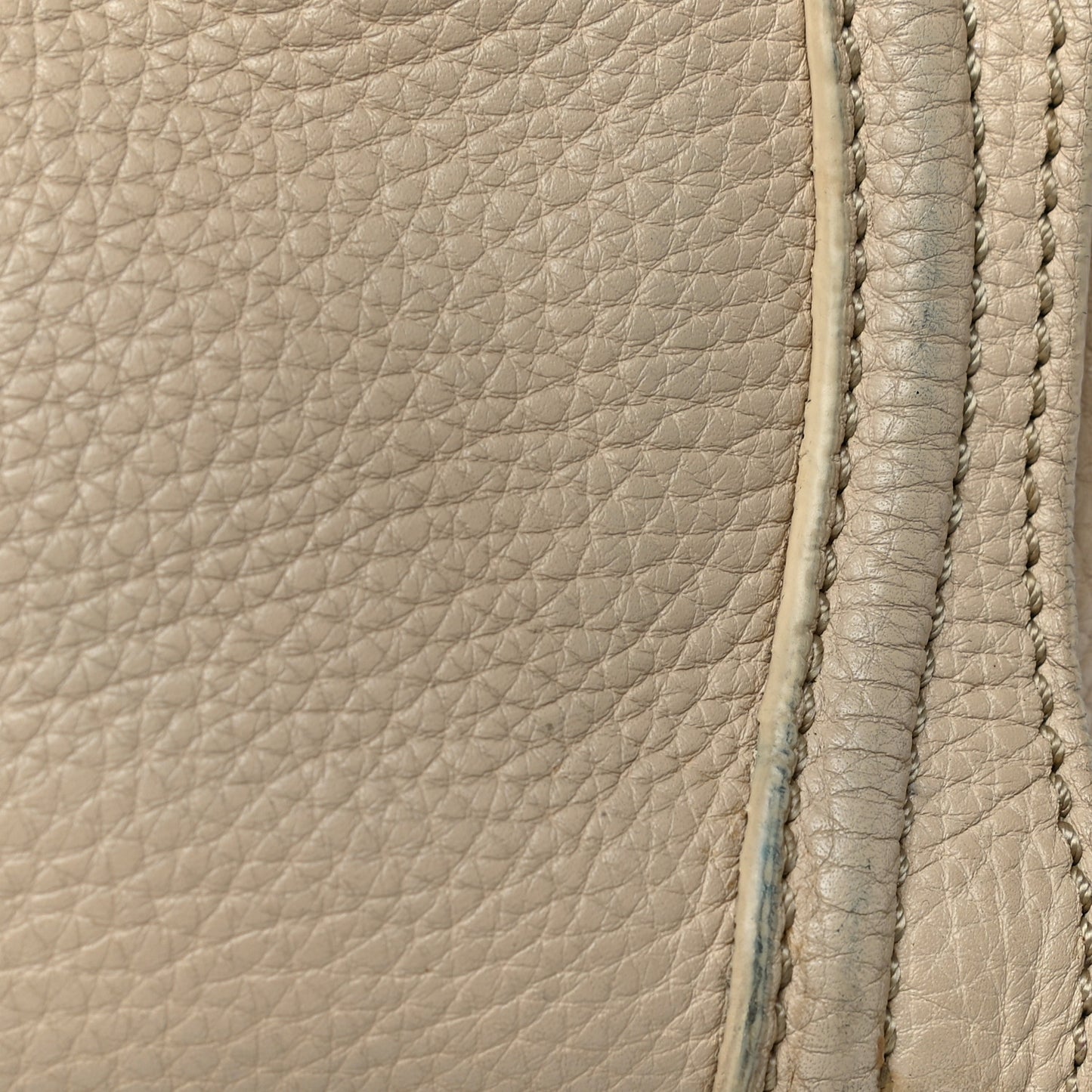 Pebbled Calfskin Nano Luggage Dune