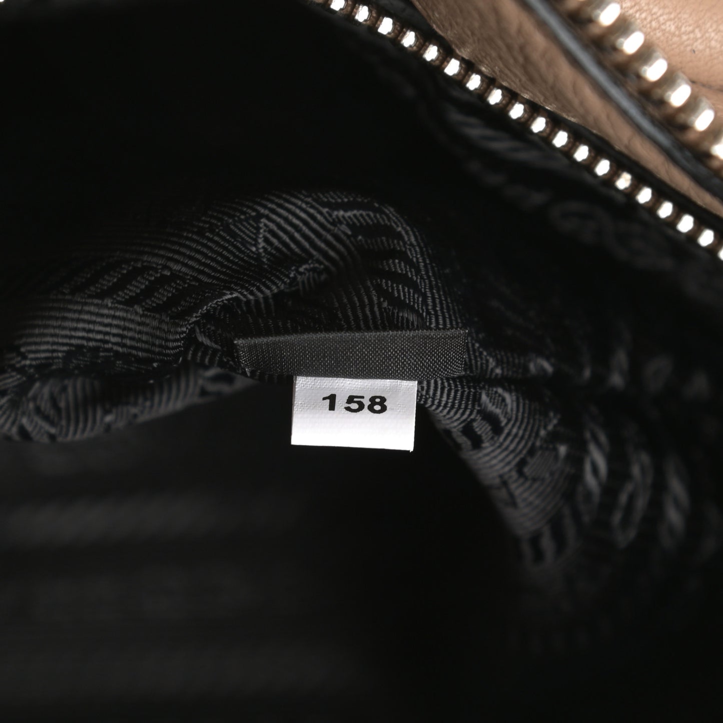 Vitello Daino Shopping Satchel Cammeo