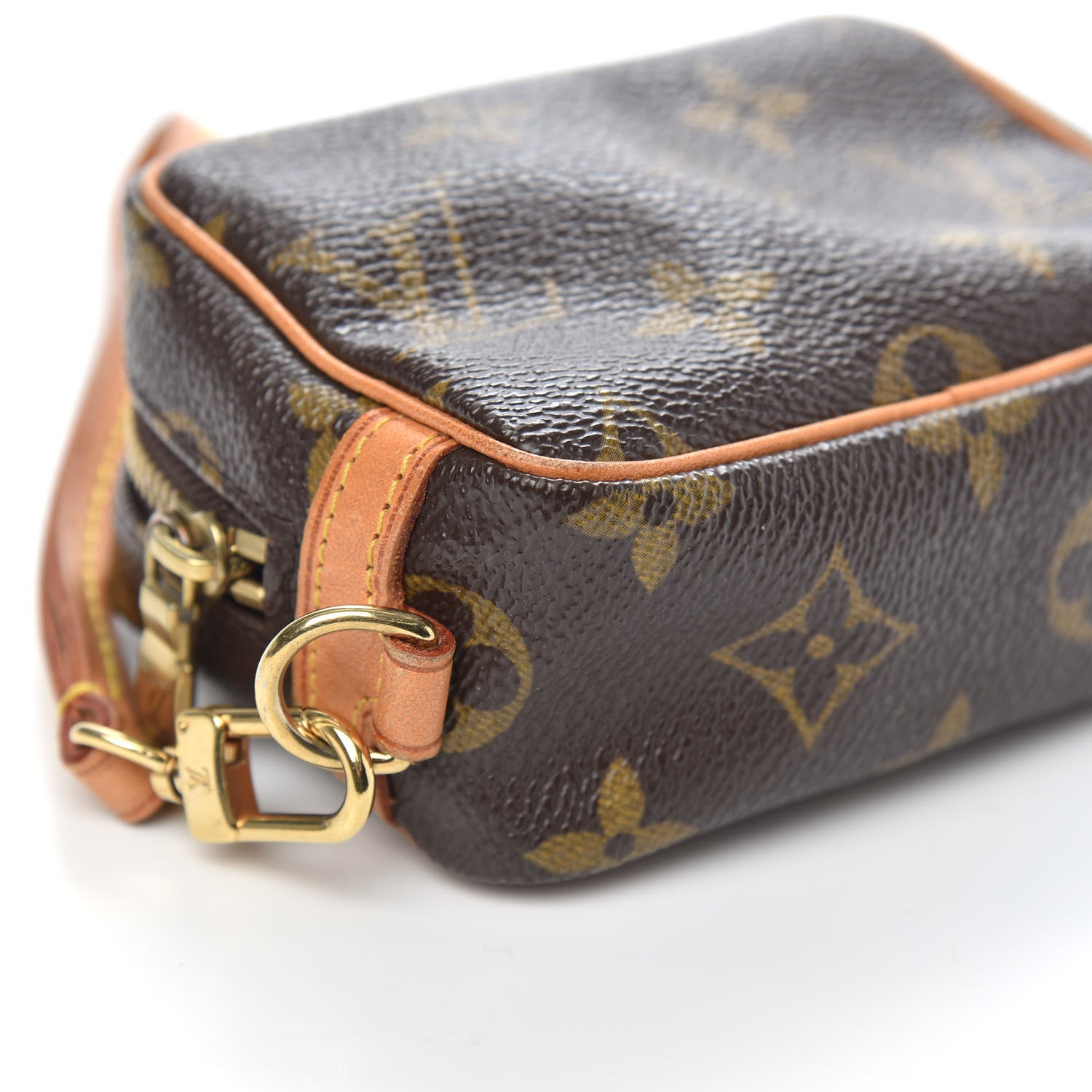 Louis Vuitton Monogram Wapity 7 of 8