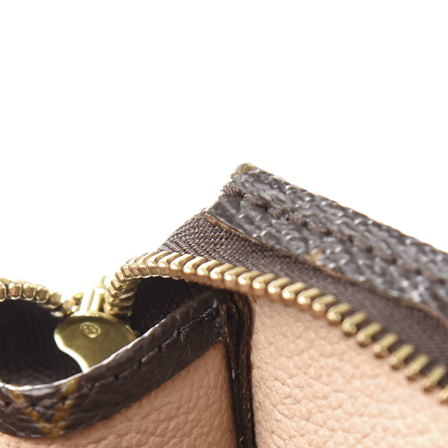 Louis Vuitton Monogram Toiletry Pouch 15 7 of 11