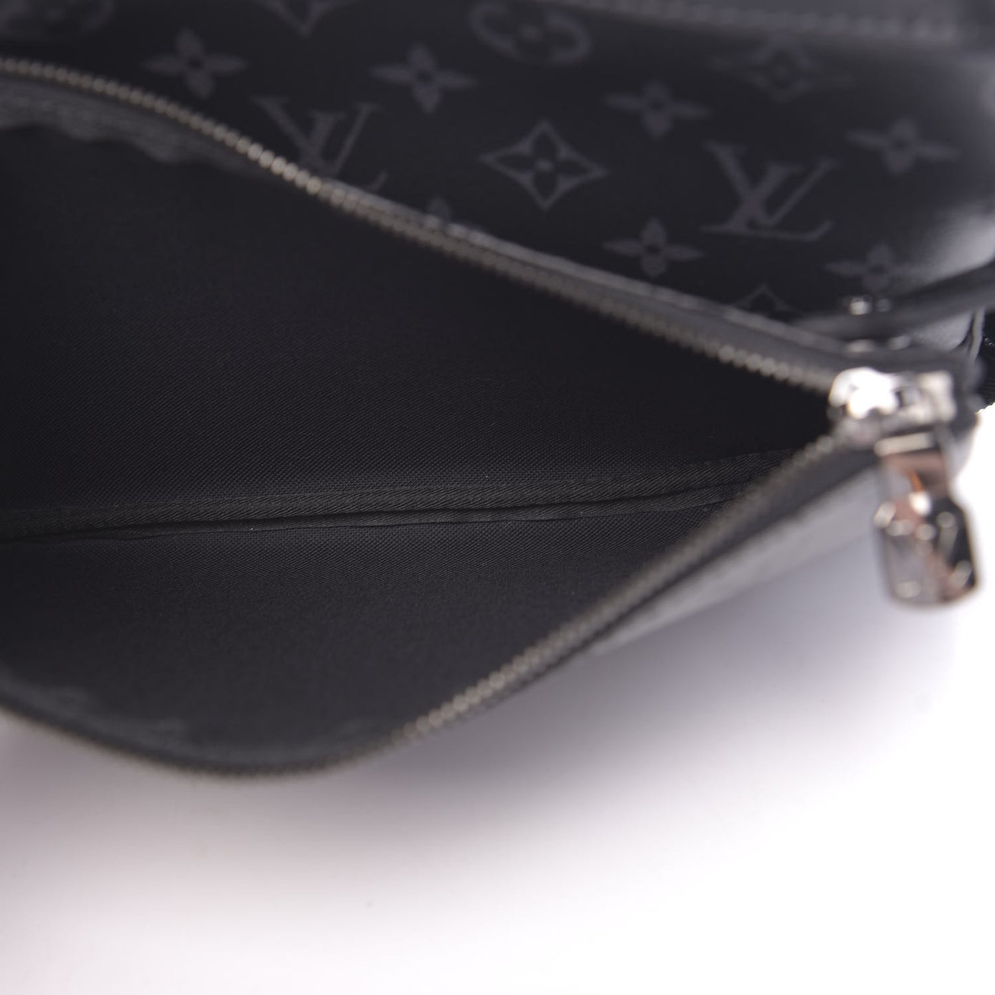 Reverse Monogram Eclipse Trio Messenger
