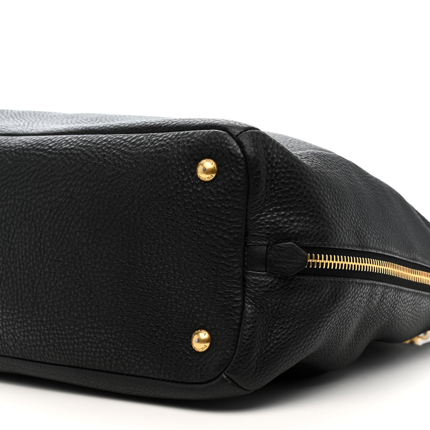 Vitello Daino Side Zip Tote Black