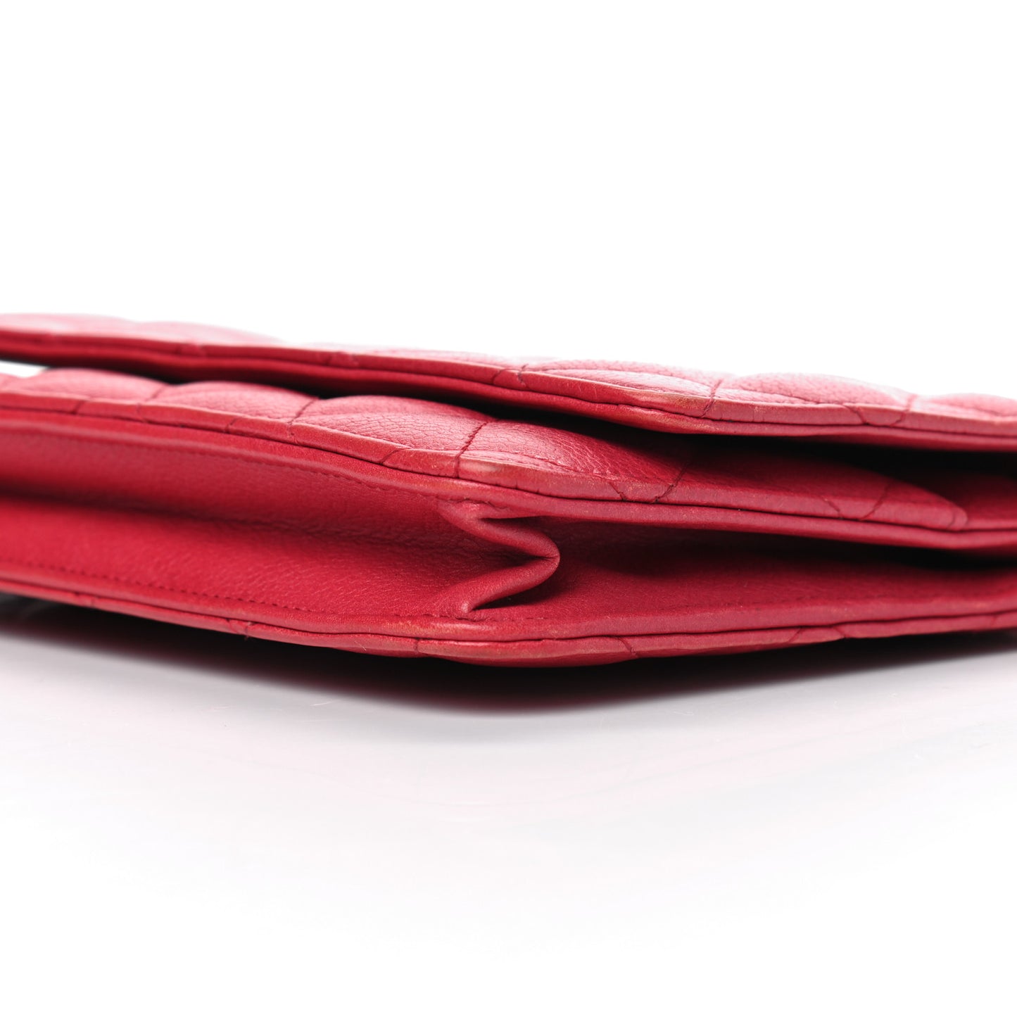 Caviar Quilted Wallet on Chain WOC Red