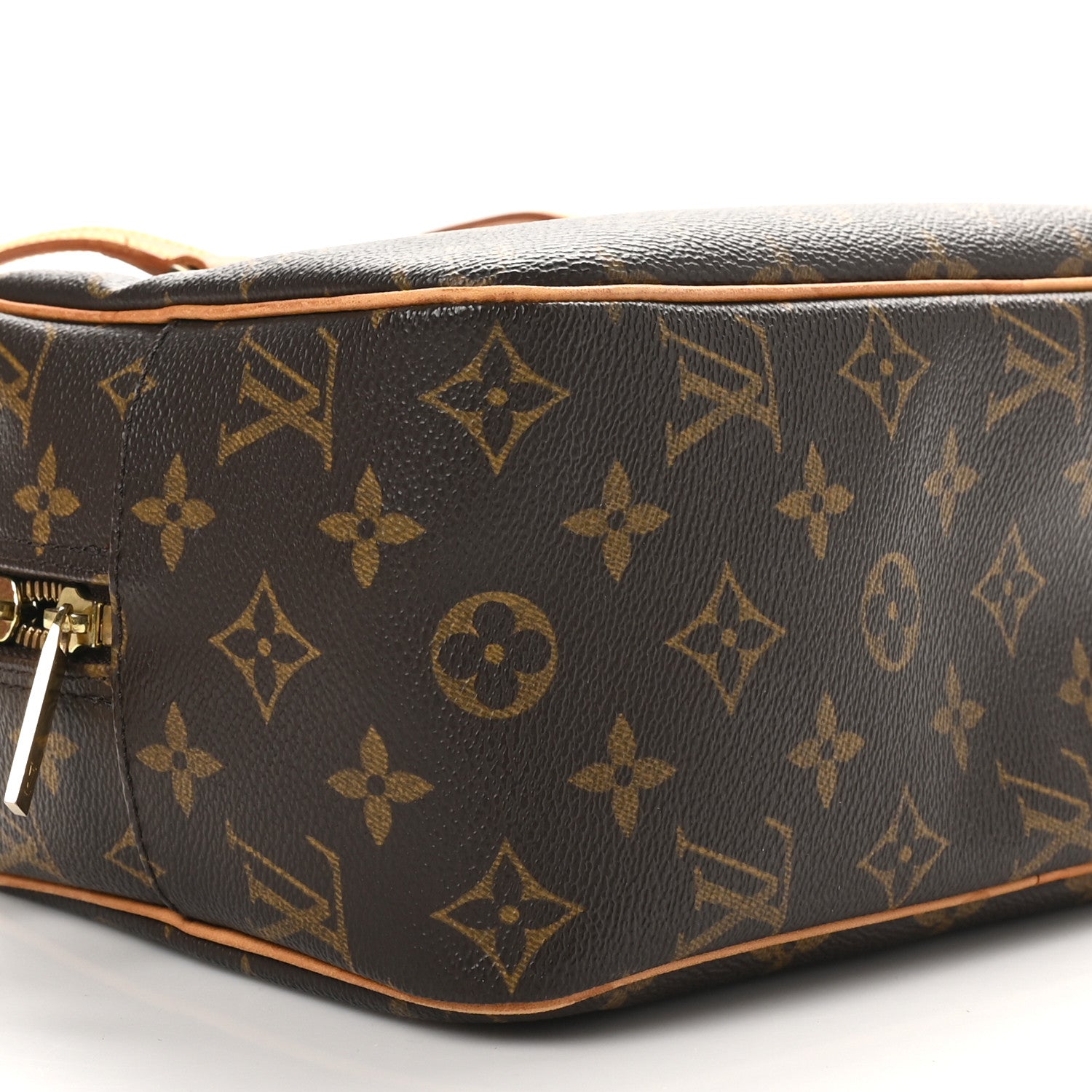 Louis Vuitton Monogram Cite MM 8 of 9