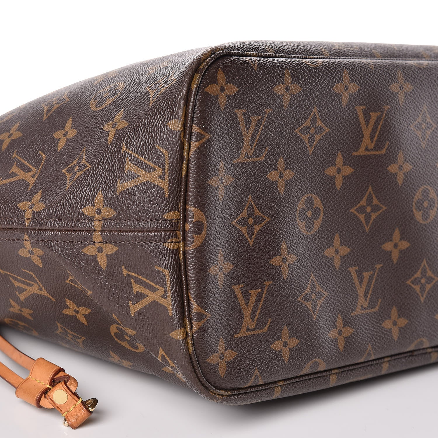 Louis Vuitton Monogram Neverfull MM 11 of 12
