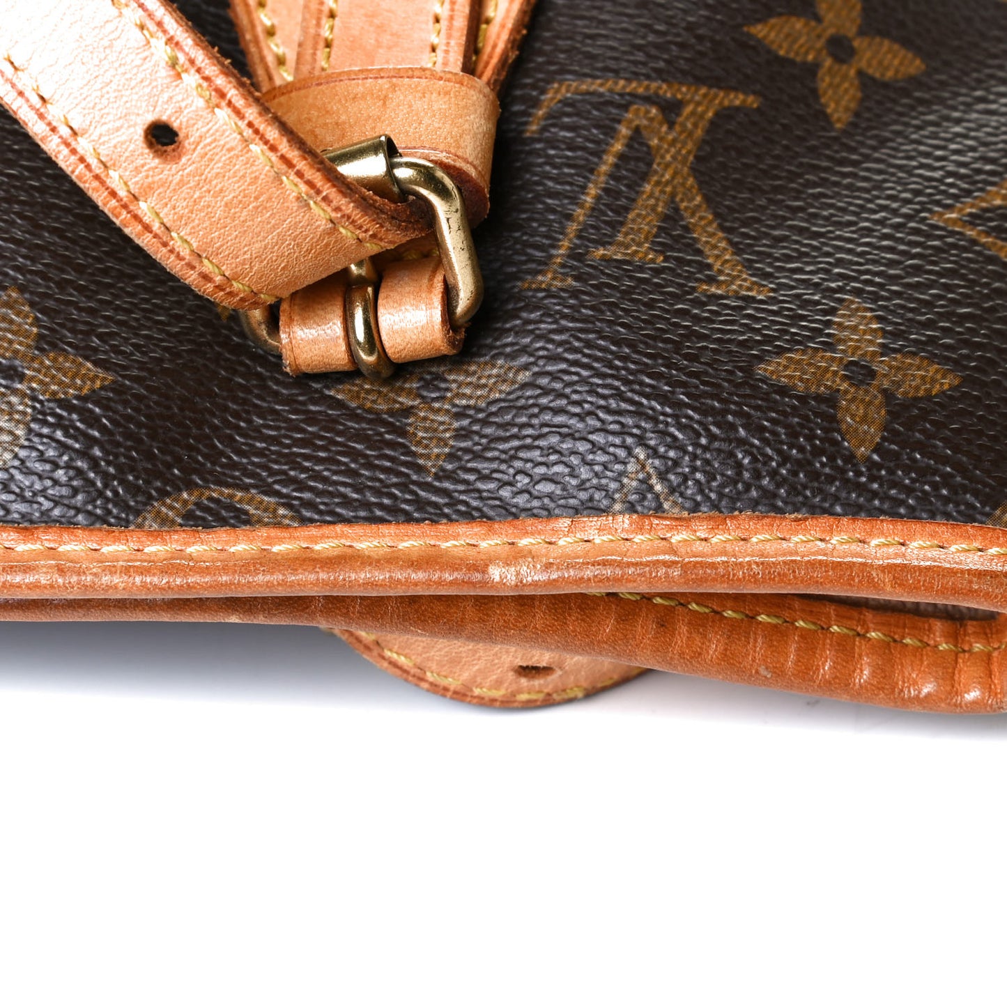 Monogram Petit Bucket 23