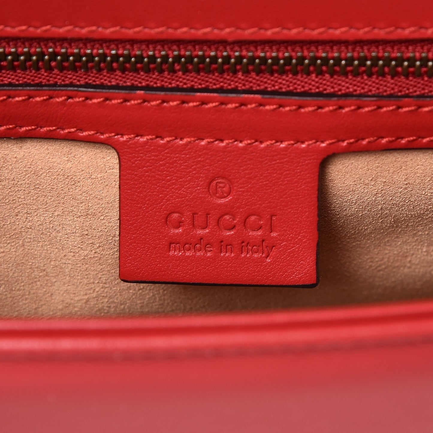 Calfskin Matelasse Small GG Marmont Top Handle Shoulder Bag Hibiscus Red