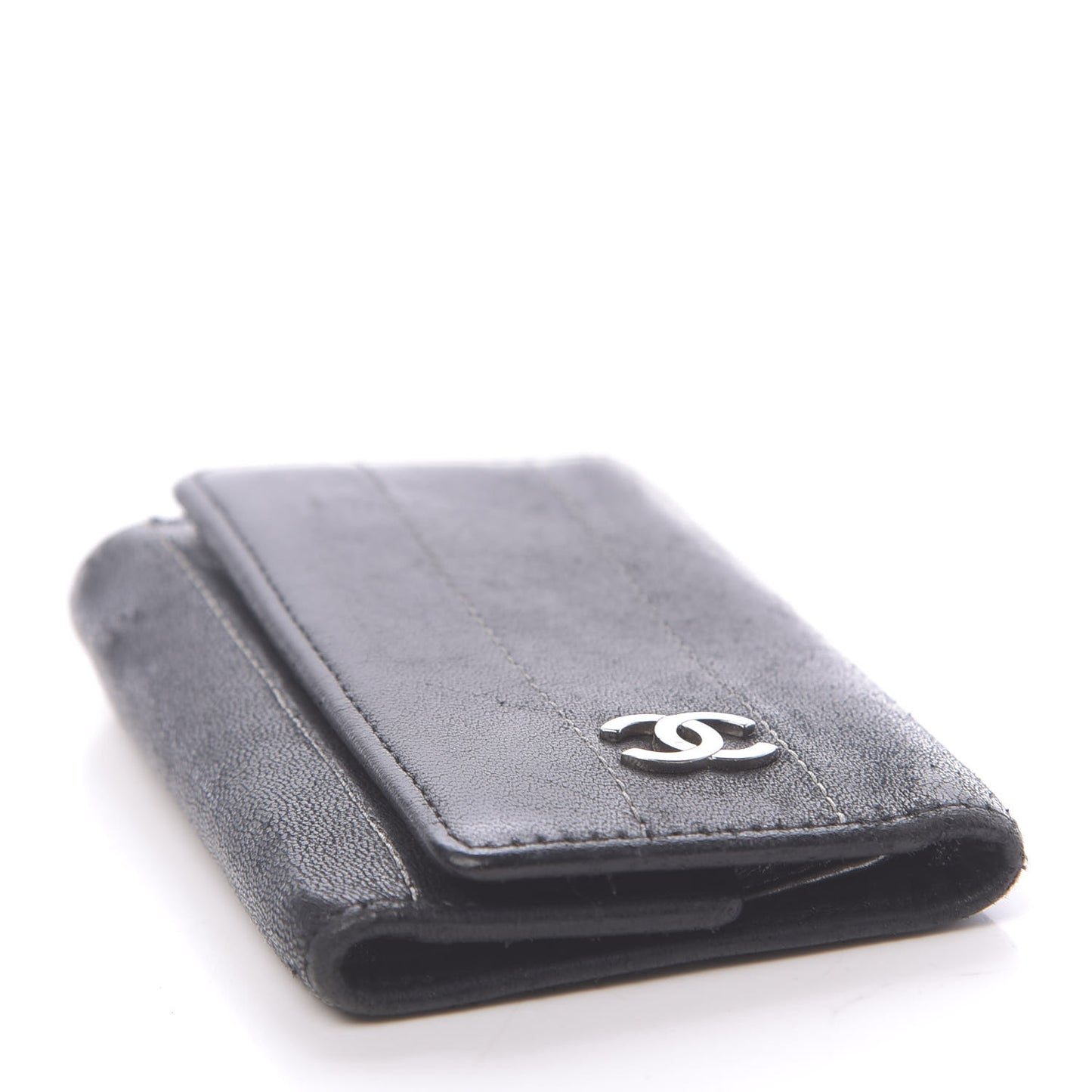 Lambskin Vertical Quilted 6 Key Holder Black