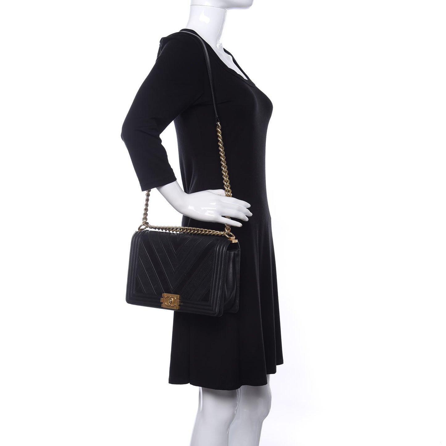 Calfskin Caviar Suede Chevron New Medium Boy Flap Black