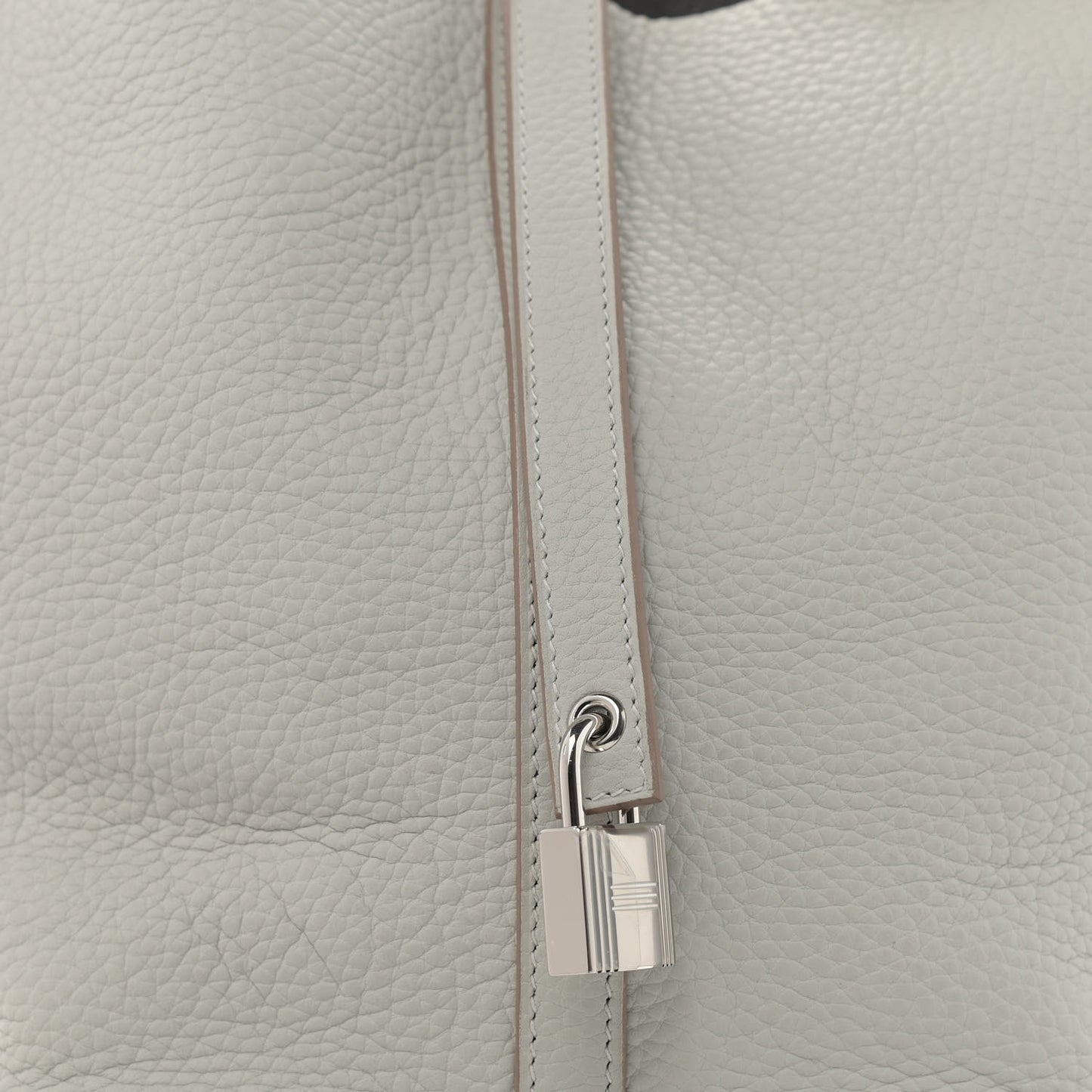 Taurillon Clemence Picotin Lock 22 MM Gris Perle