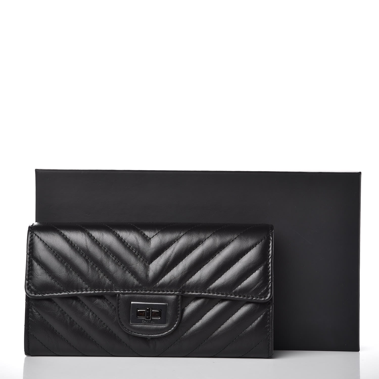 Chanel Aged Calfskin Chevron Quilted 2.55 Reissue Flap Wallet So Black 9 of 9
