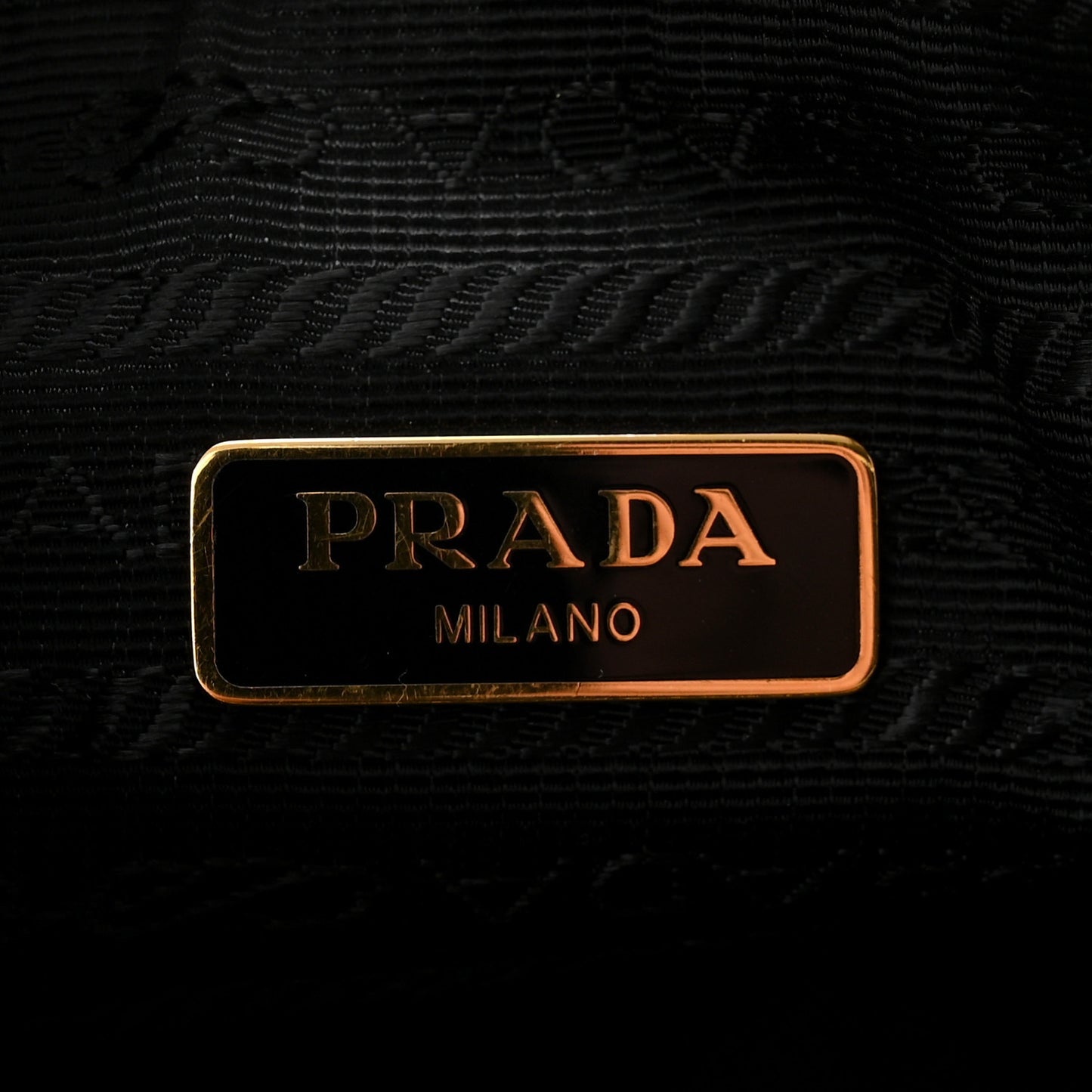 Saffiano Lux Re-Edition 2005 Shoulder Bag Black