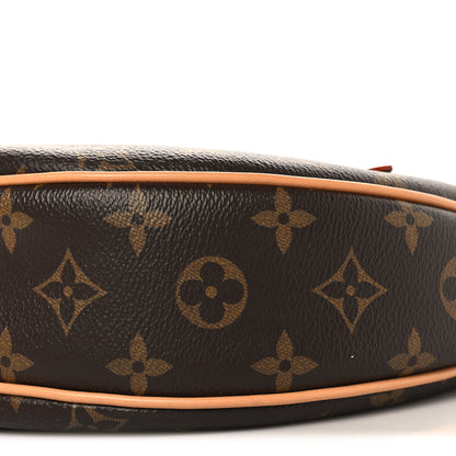 Louis Vuitton Monogram Loop 9 of 9