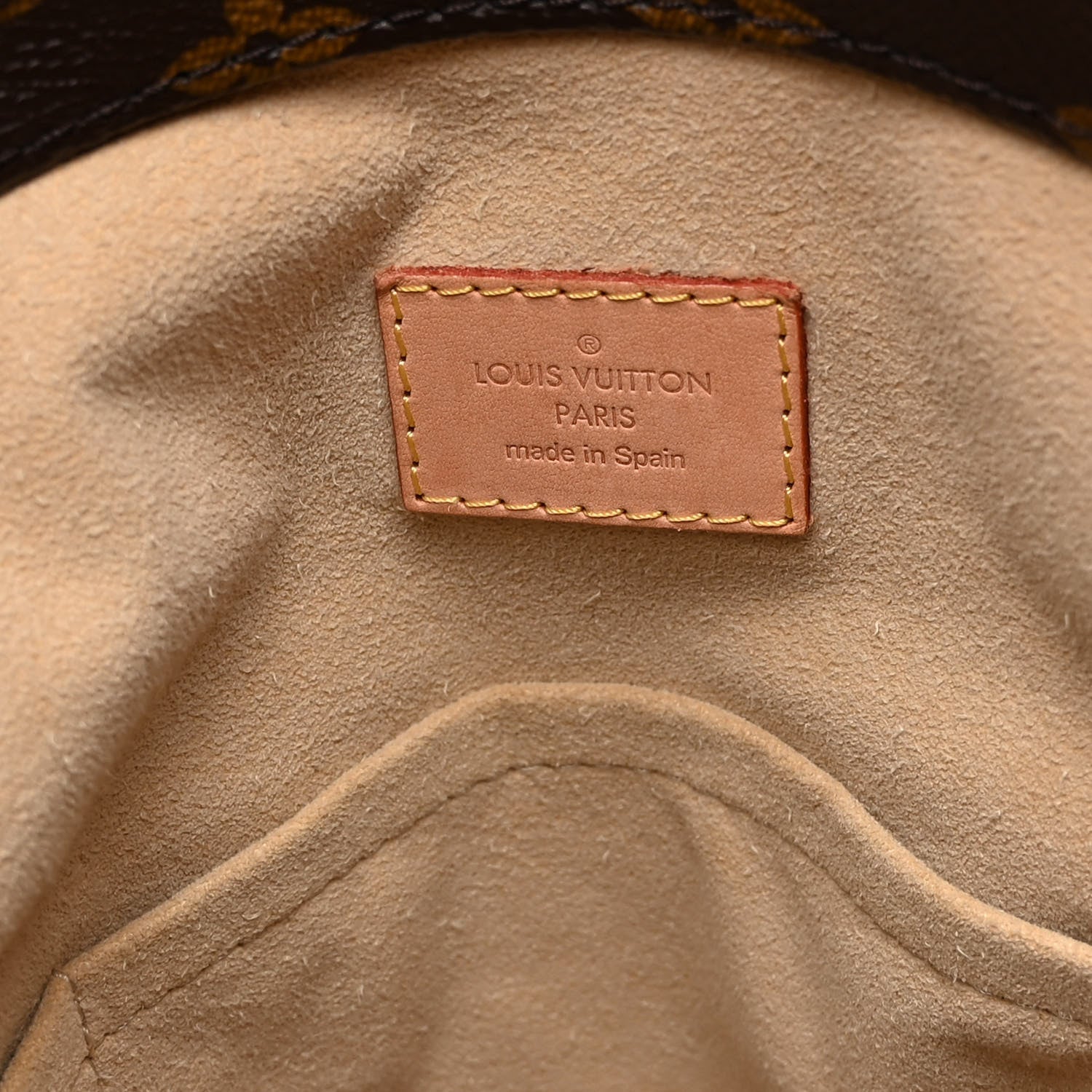 Louis Vuitton Monogram Artsy MM 6 of 9