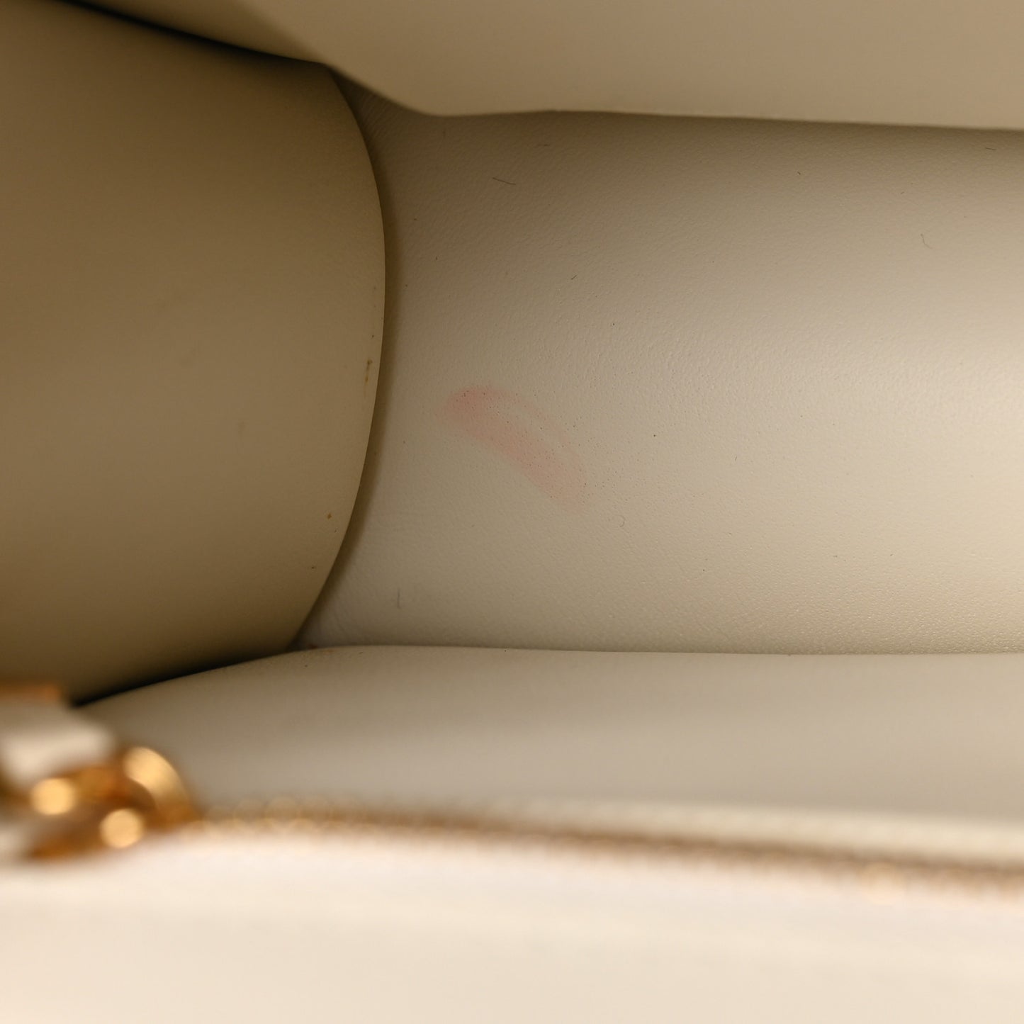 Box Calfskin 30 Montaigne Flap Bag Latte