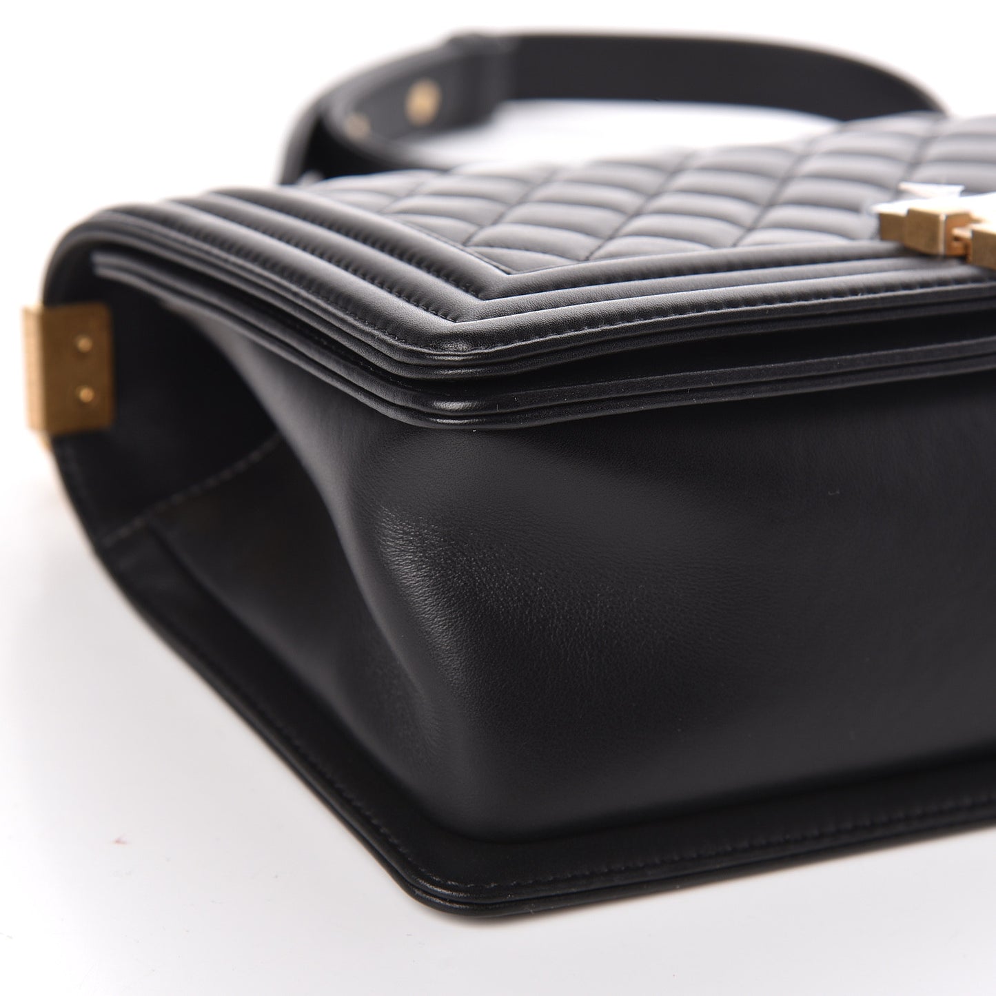 Calfskin Quilted Medium Boy Flap Black