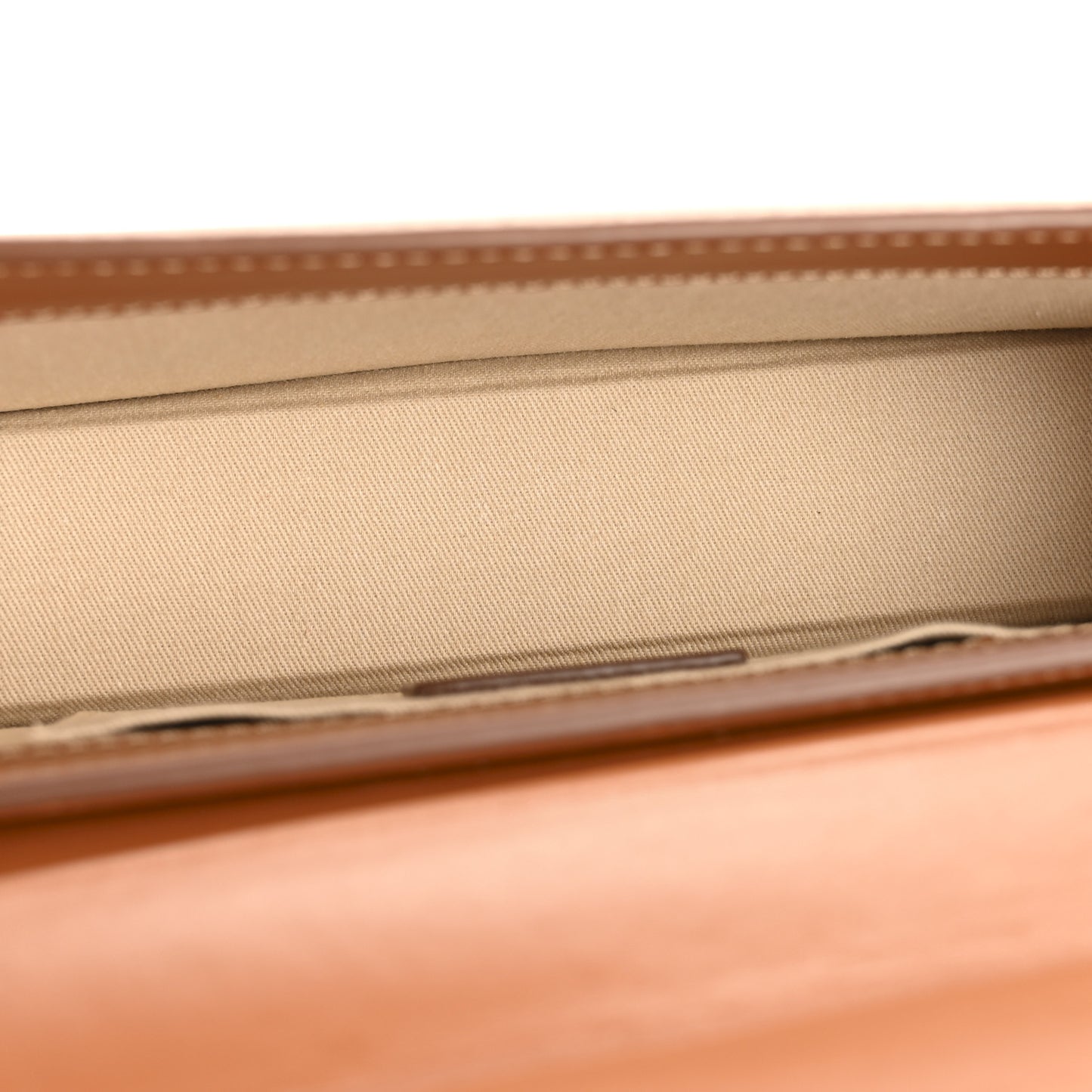 Smooth Calfskin Le Sac Rond Light Brown
