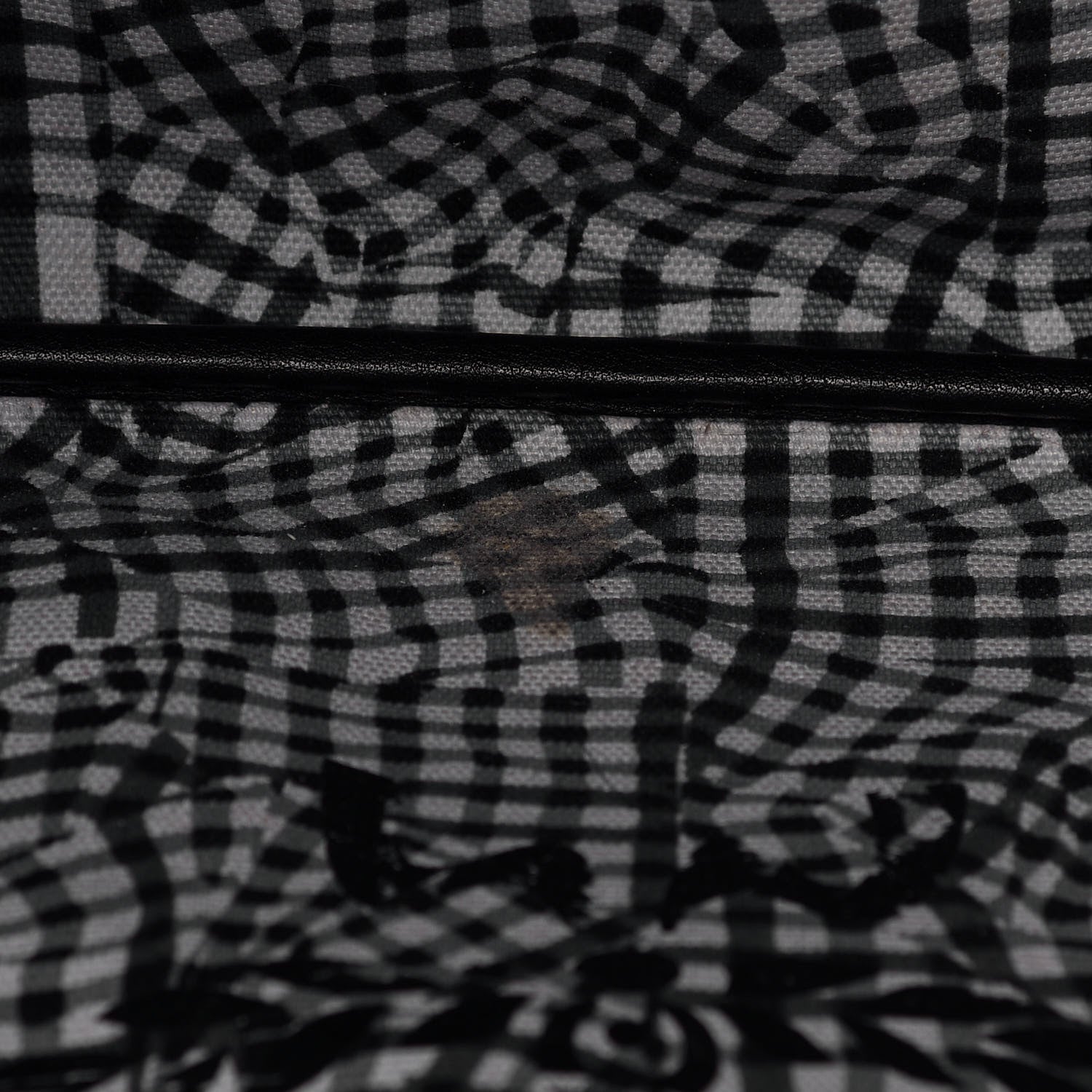 MCM Visetos Large Liz Reversible Shopper Tote Black 22 of 23