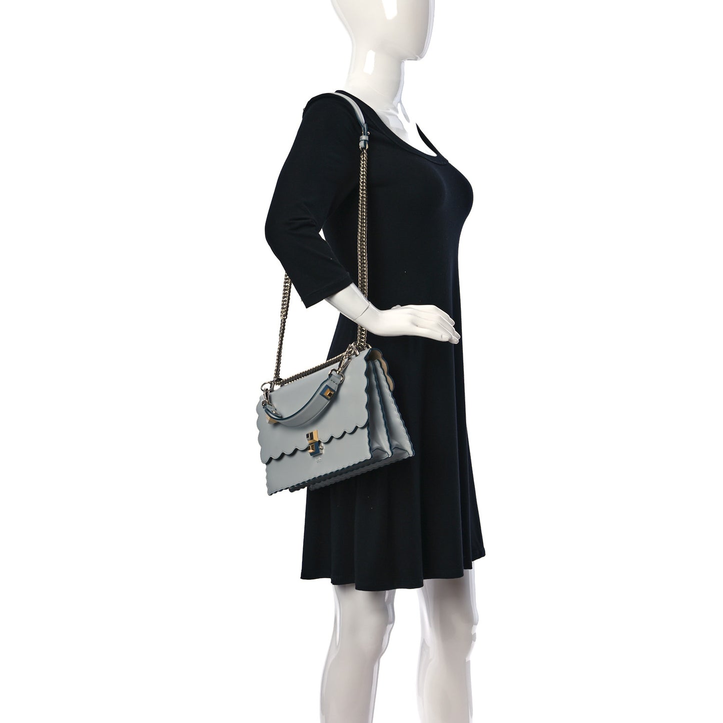 Vitello Liberty Scalloped Studded Kan I Shoulder Bag Grigio Perla