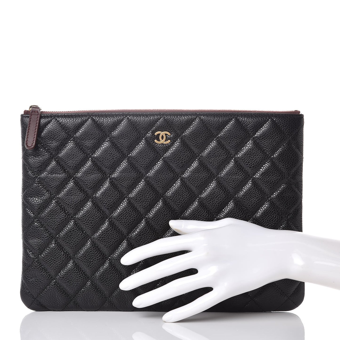 Caviar Quilted Medium Cosmetic Case Black