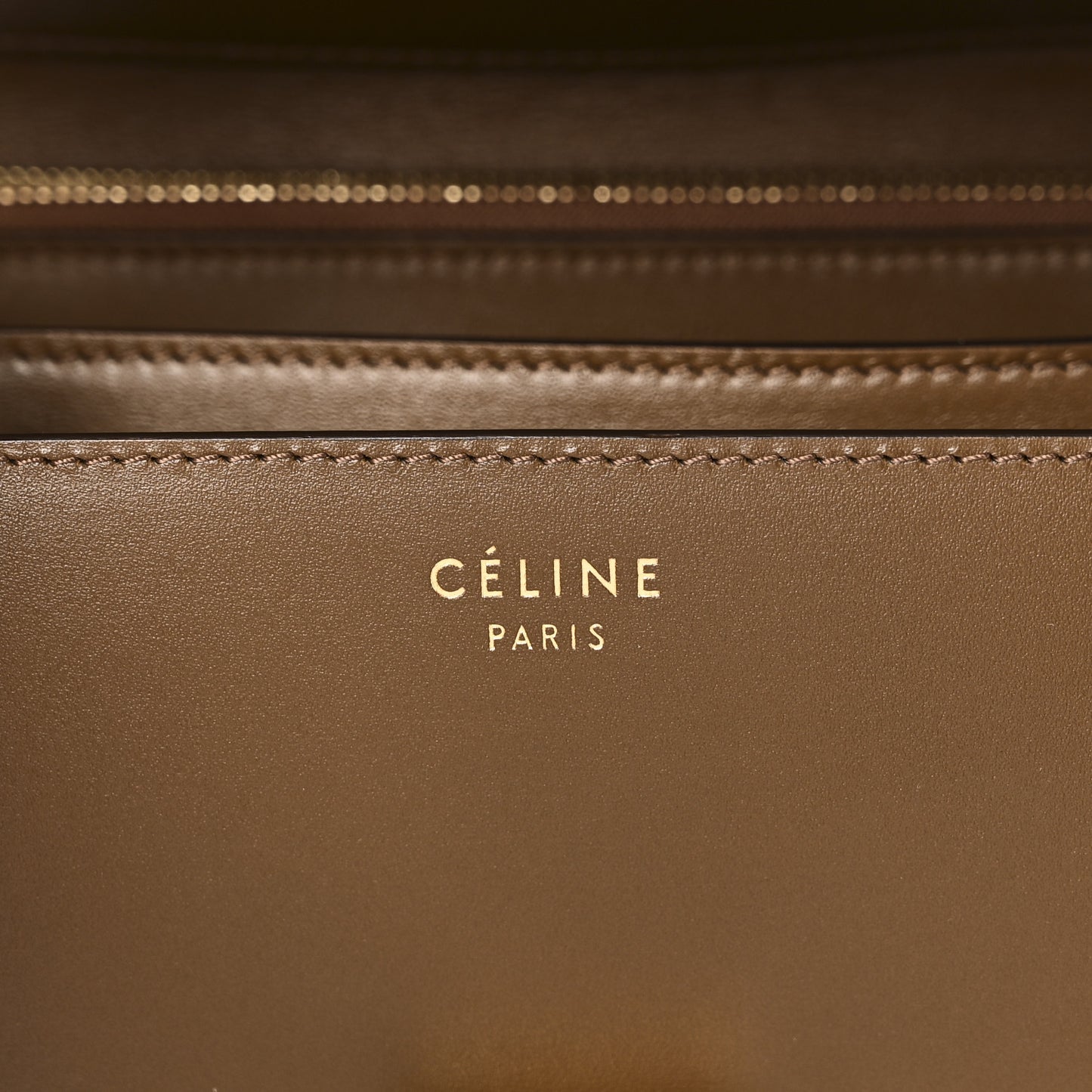 Box Calfskin Medium Classic Box Flap Bag Camel