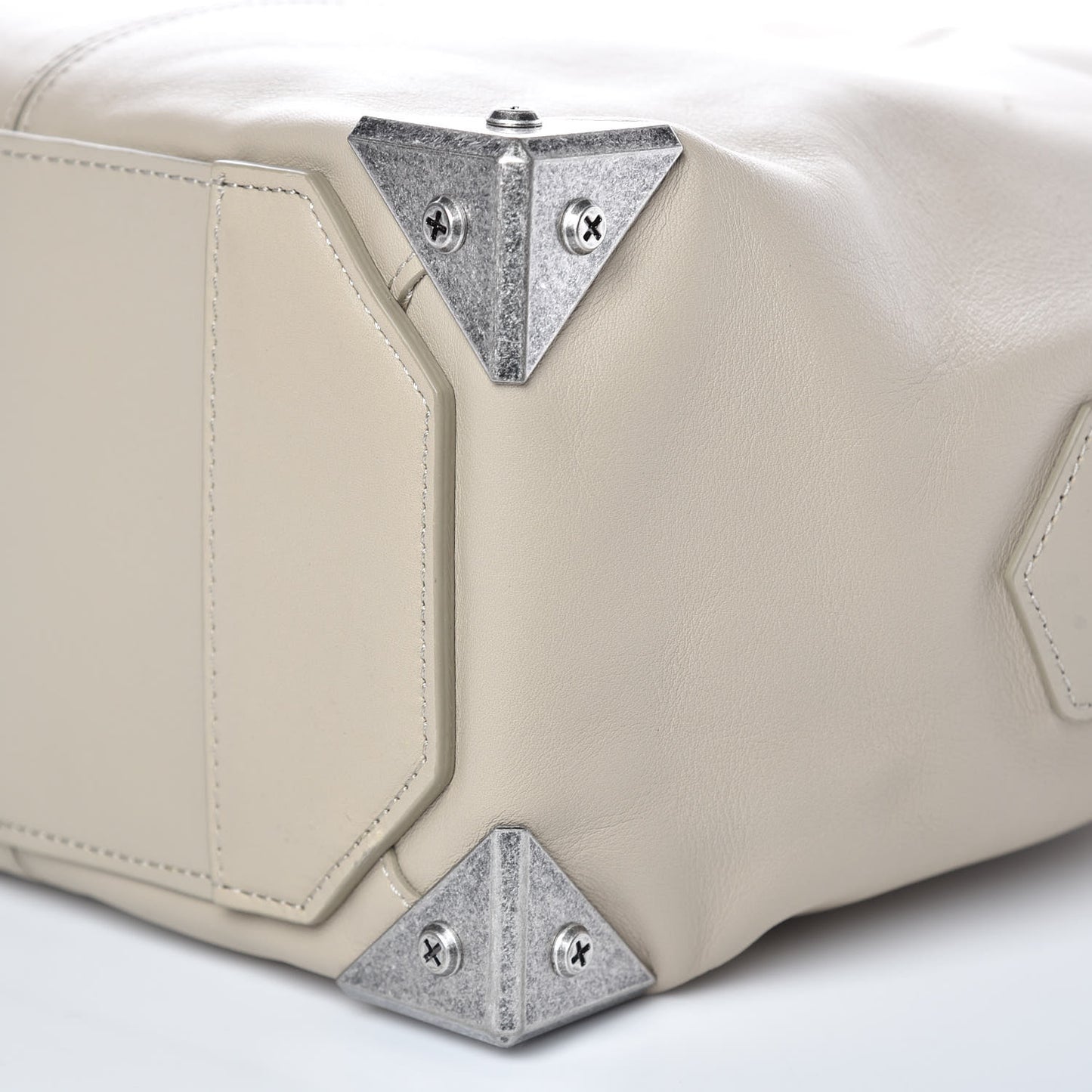 Pebbled Calfskin Large Emile Beige