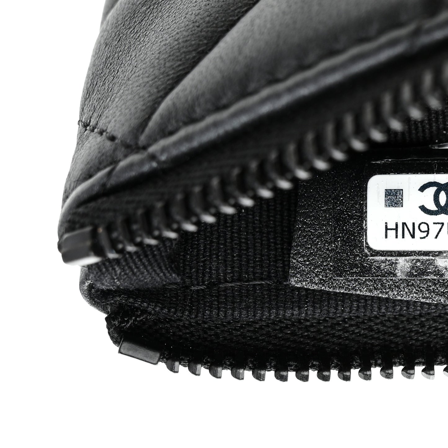 Pearly Lambskin Quilted Small Cosmetic Case So Black