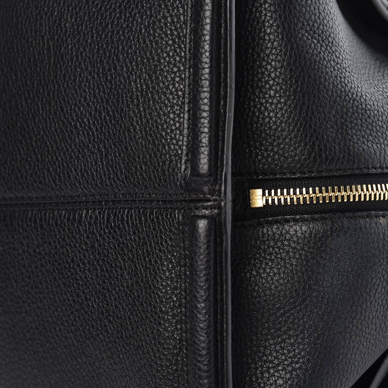 Alexander McQueen Pebbled Calfskin Large Skull Padlock Zip Around Tote Black 10 of 13