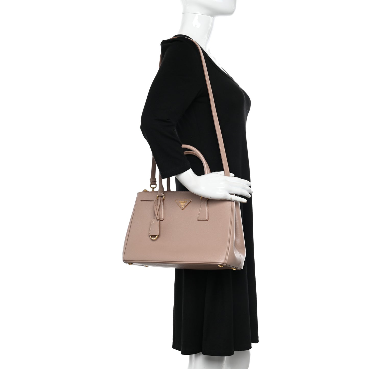 Saffiano Medium Galleria Double Zip Tote Cammeo