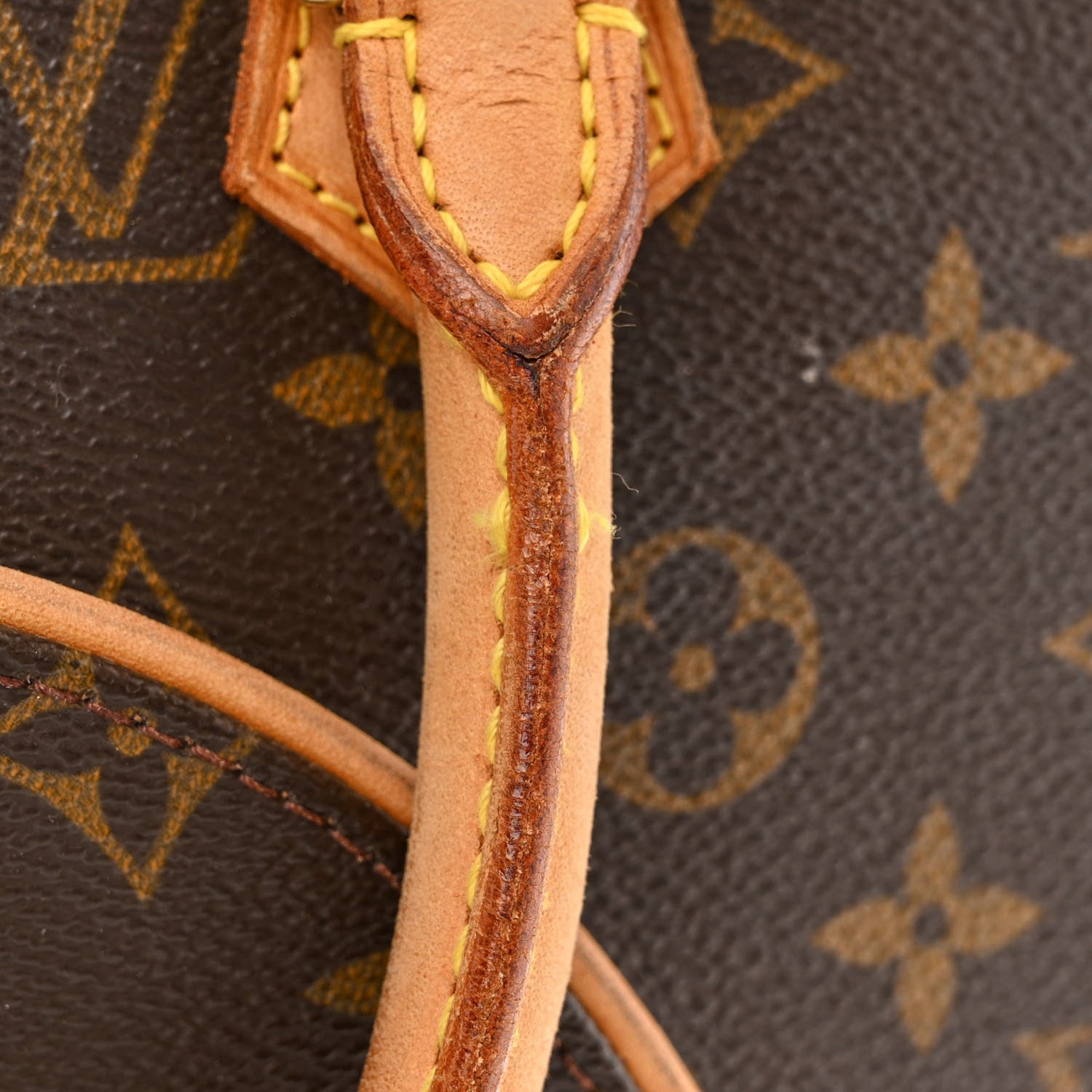 Louis Vuitton Monogram Ellipse MM 13 of 15