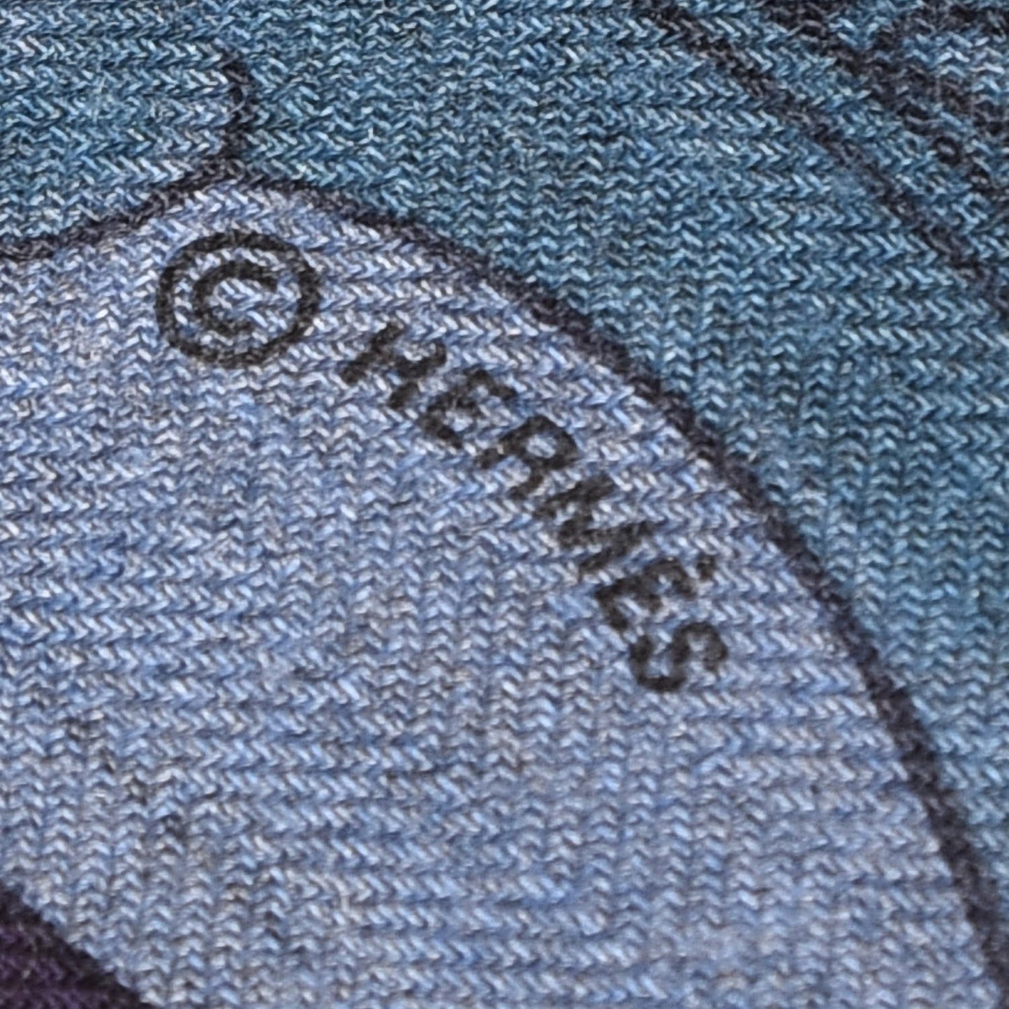 Cashmere Silk Cavalleria D'Etriers Shawl 140 Bleu Violet Parme
