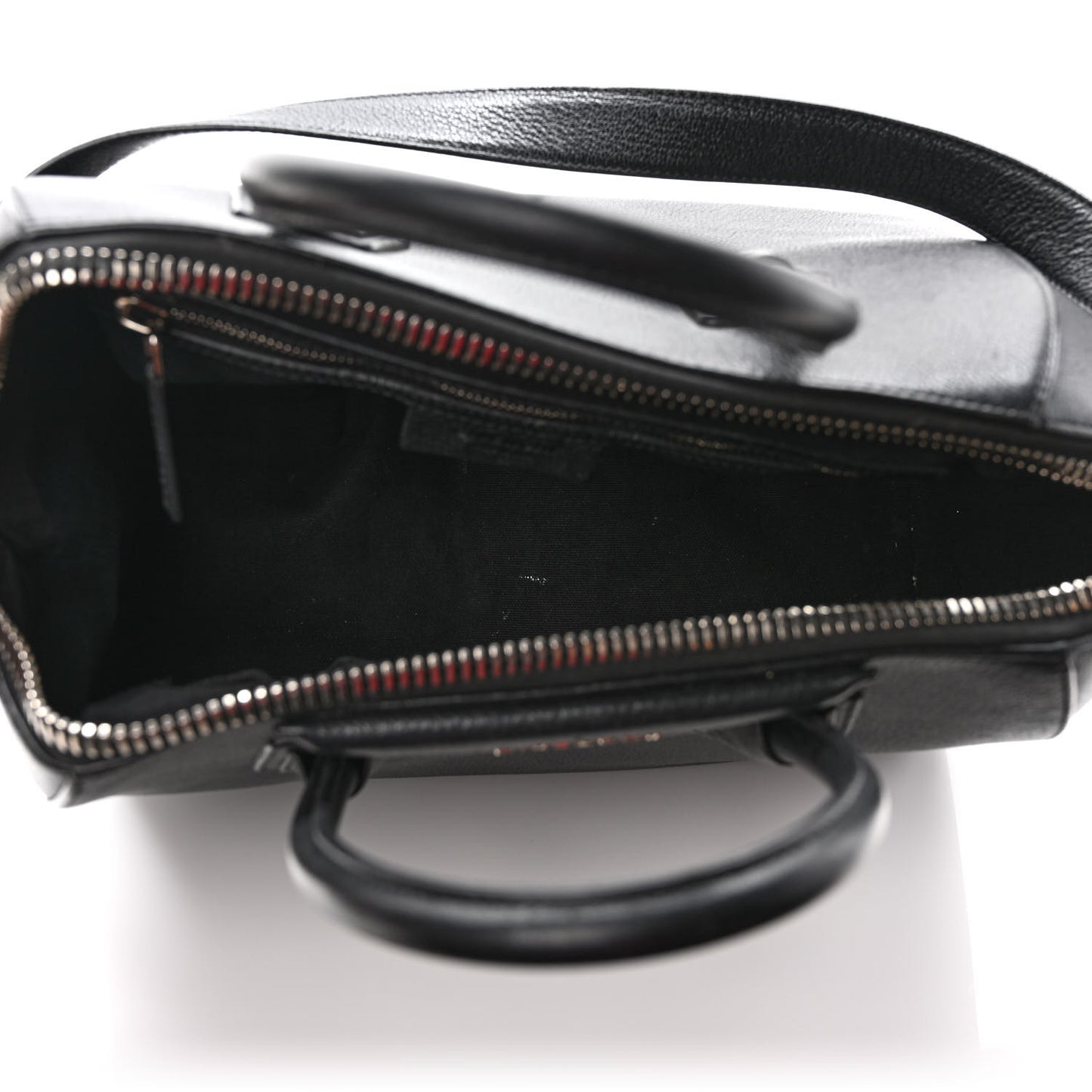 Sugar Goatskin Medium Antigona Black