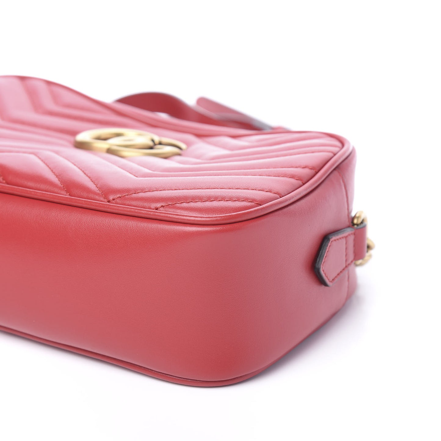 Calfskin Matelasse Small GG Marmont Chain Shoulder Bag Hibiscus Red