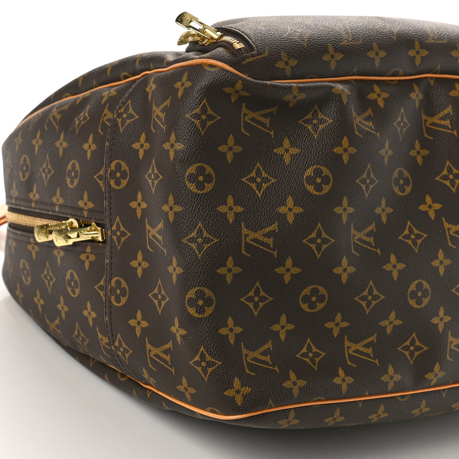 Louis Vuitton Monogram Evasion Sports Bag 7 of 9