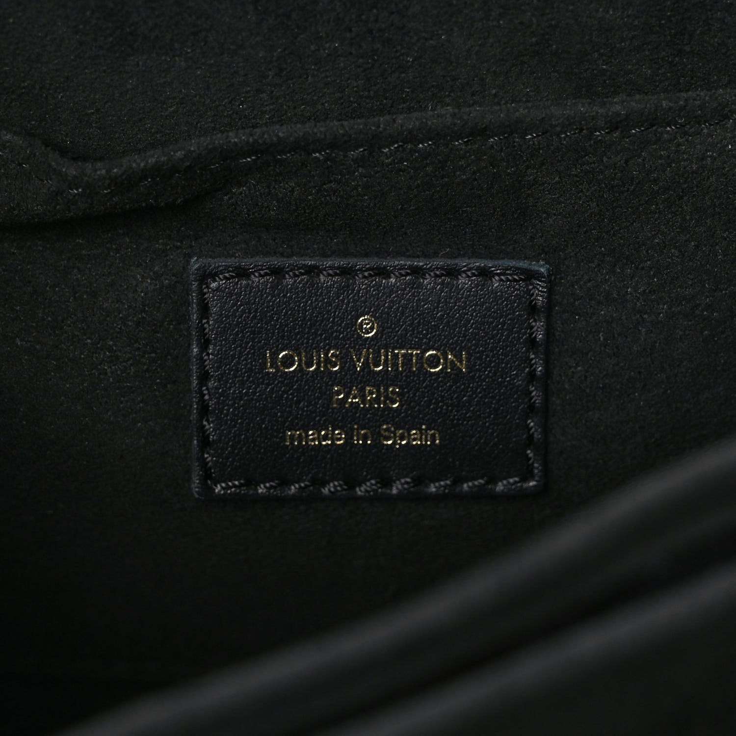 Louis Vuitton Epi Dauphine MM Black 6 of 8