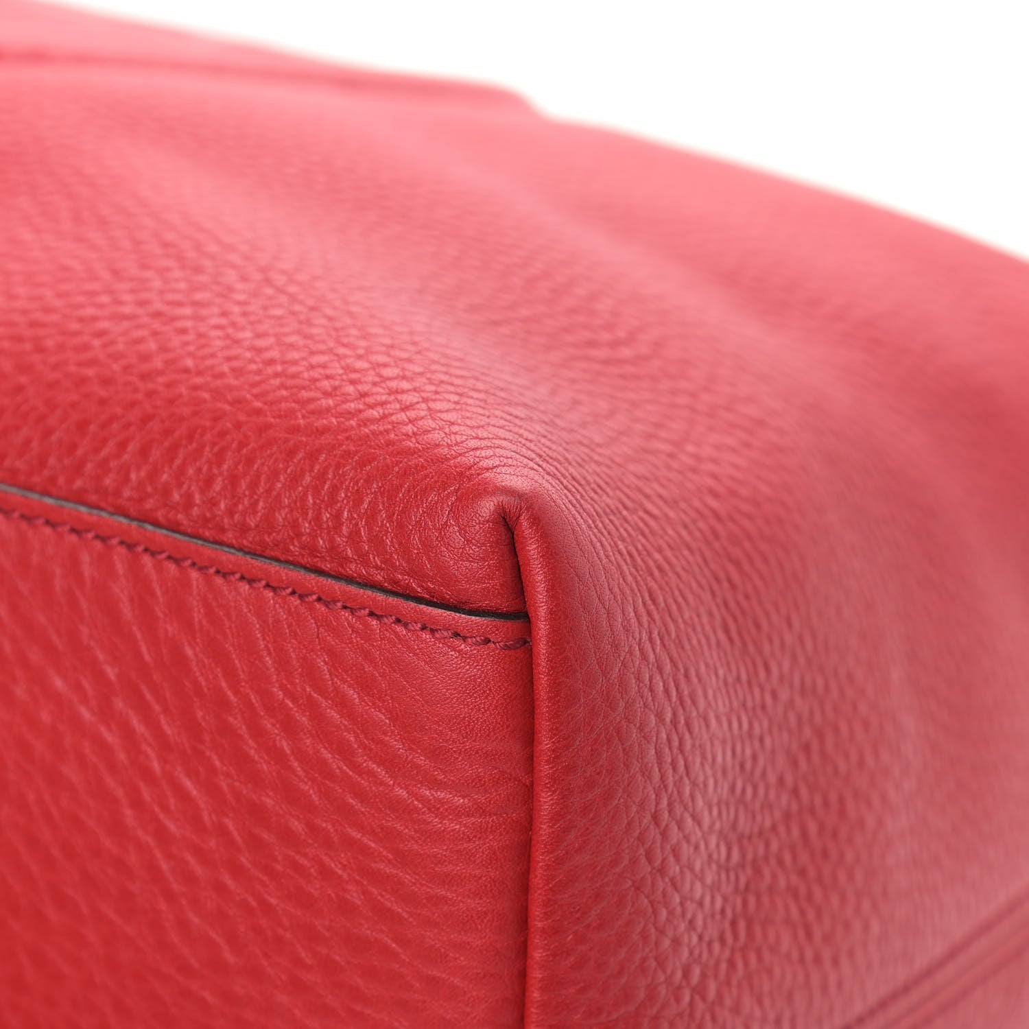 Gucci Pebbled Calfskin Medium Soho Chain Shoulder Bag Tabasco Red 9 of 12
