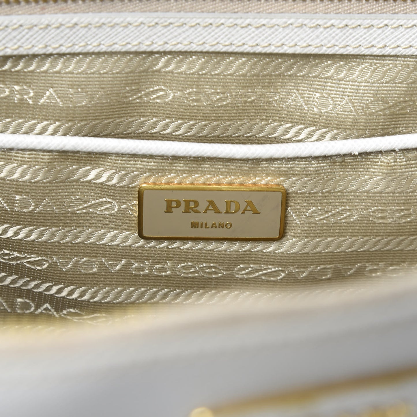 Saffiano Lux Large Tote Pomice