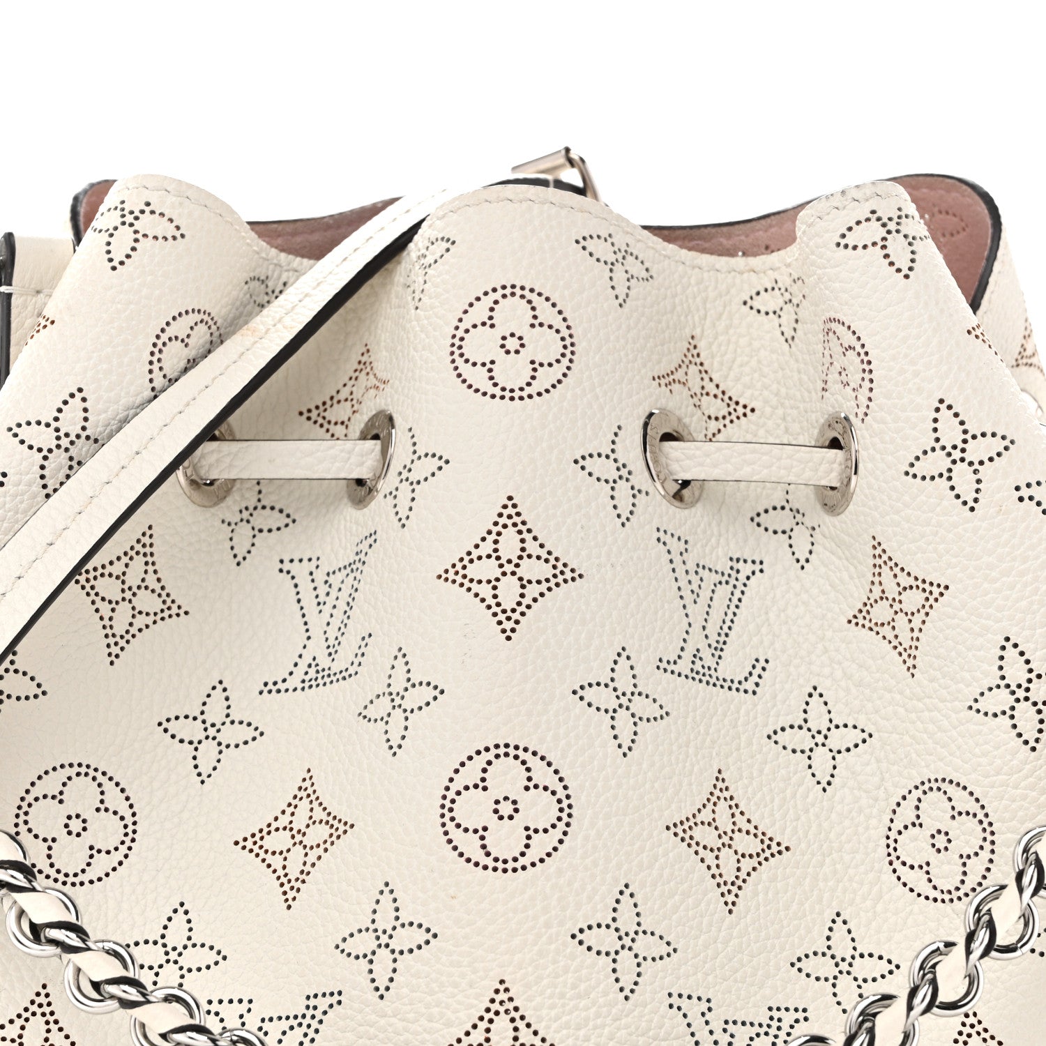 Louis Vuitton Mahina Bella Snow White 5 of 9