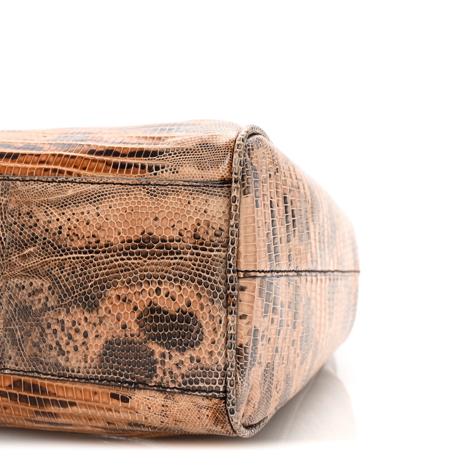 Prada Lizard Kiss Lock Frame Bag Salmone 9 of 9