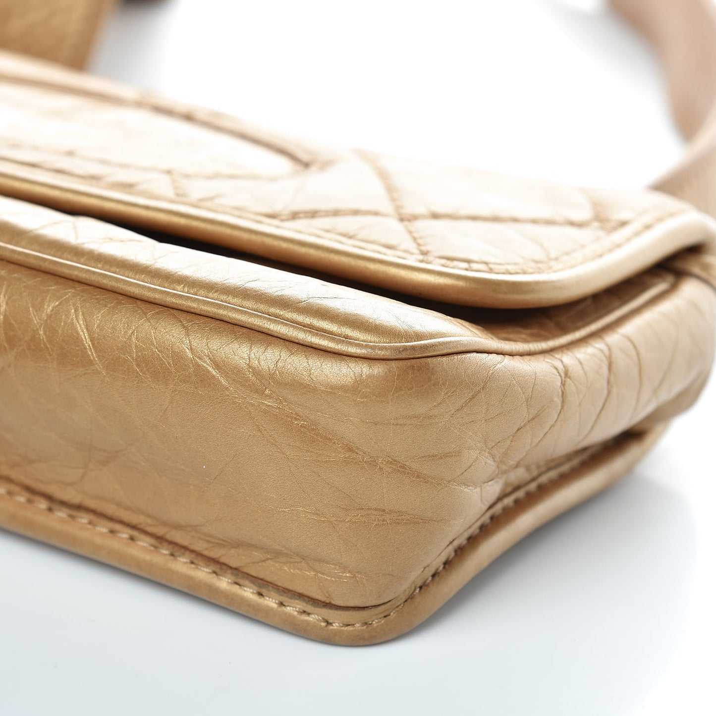 Aged Calfskin Quilted Vintage Ligne Messenger Flap Gold