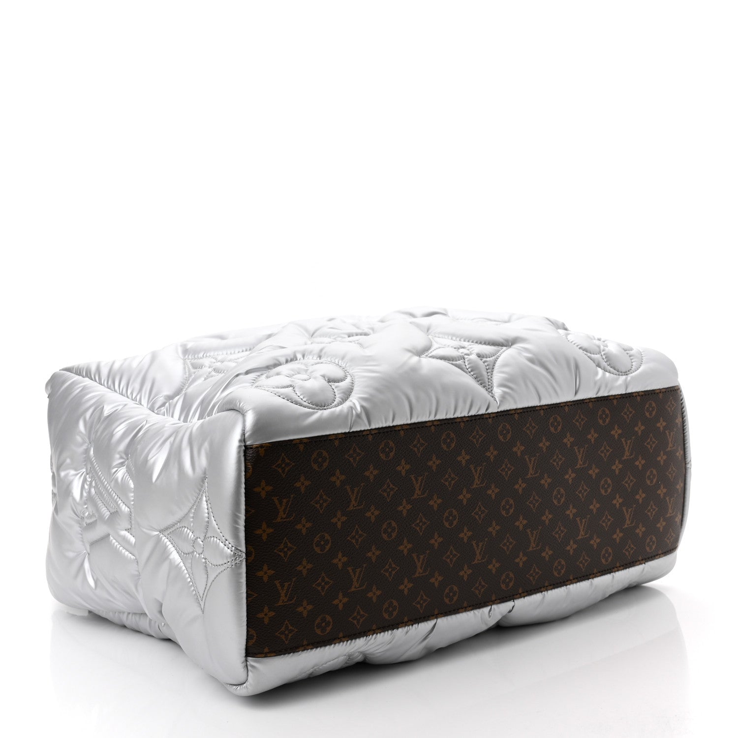 Louis Vuitton Econyl Monogram Pillow Giant Onthego GM Silver 4 of 10