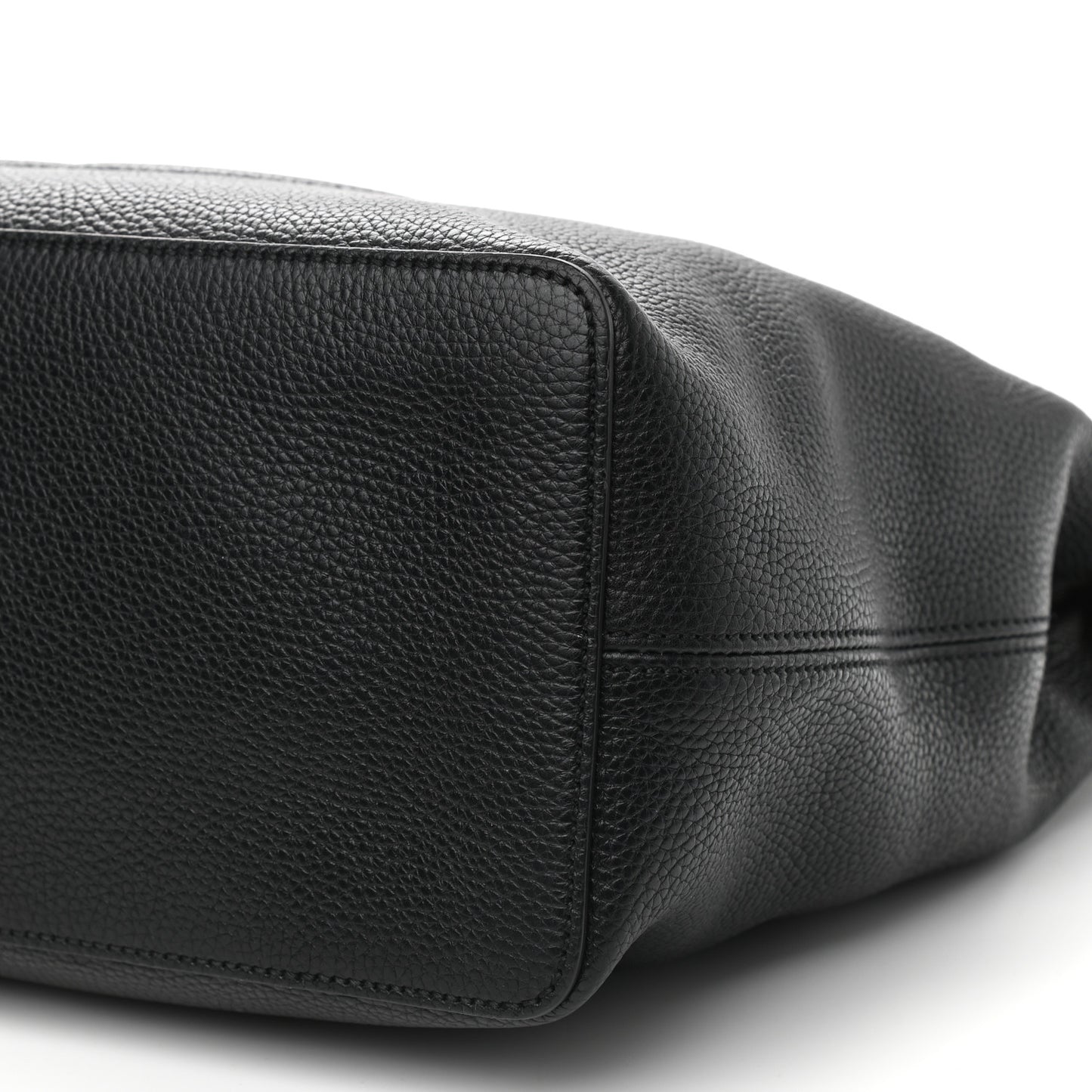 Pebbled Calfskin Large Soho Hobo Black
