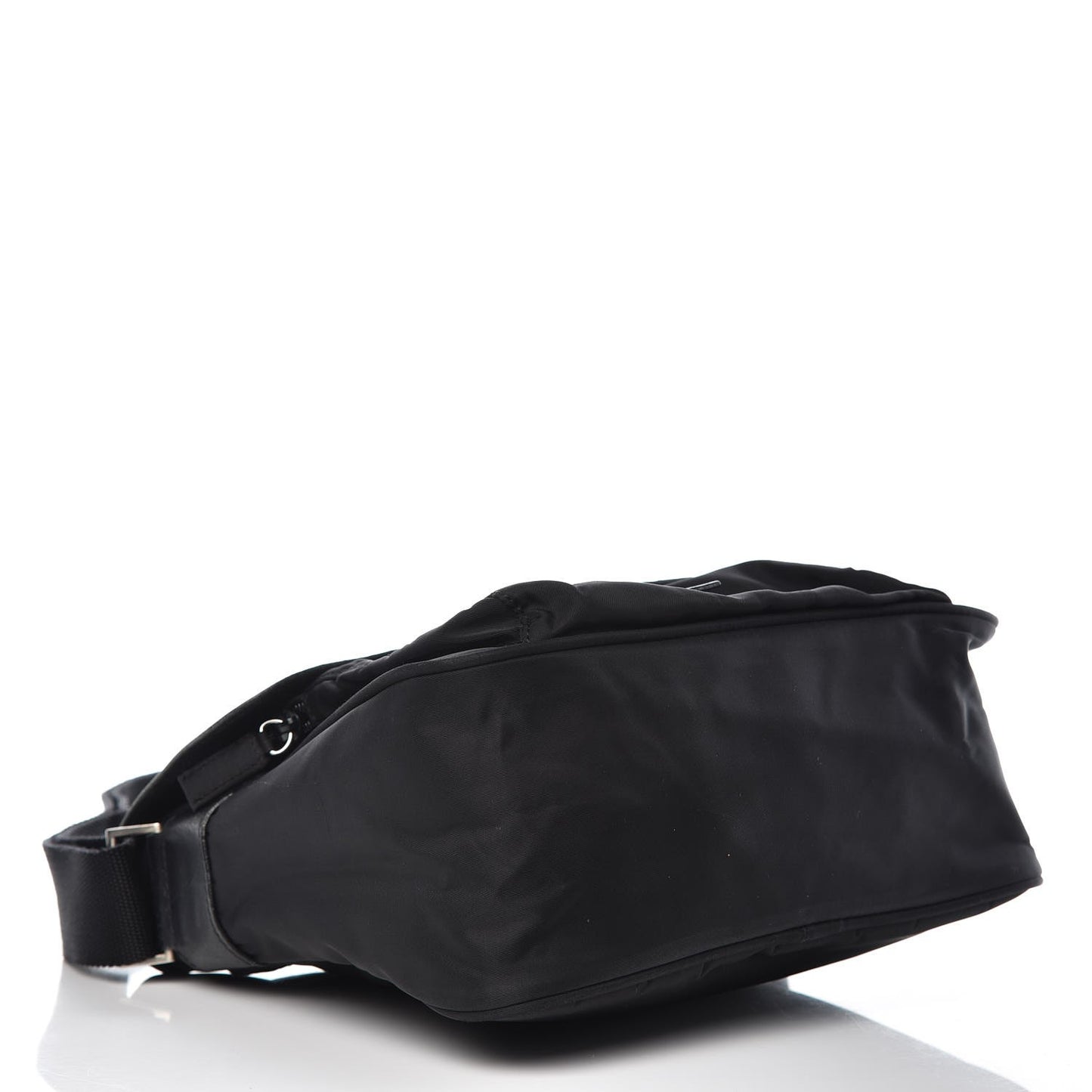 Nylon Vela Messenger Black