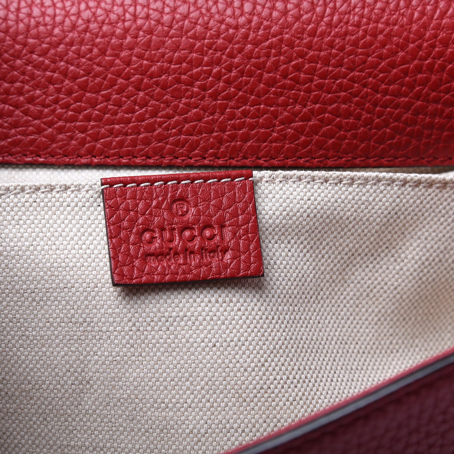 Calfskin Mini GG Marmont Top Handle Bag Vulcanic Red