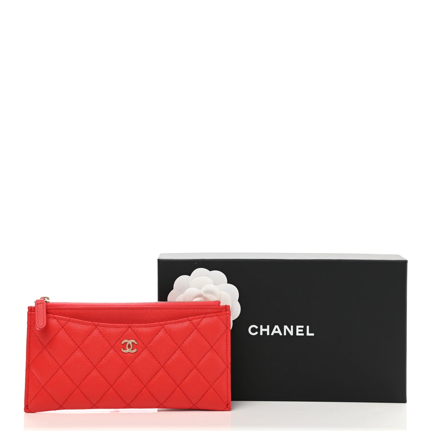 Caviar Quilted Classic Zip Pouch Red