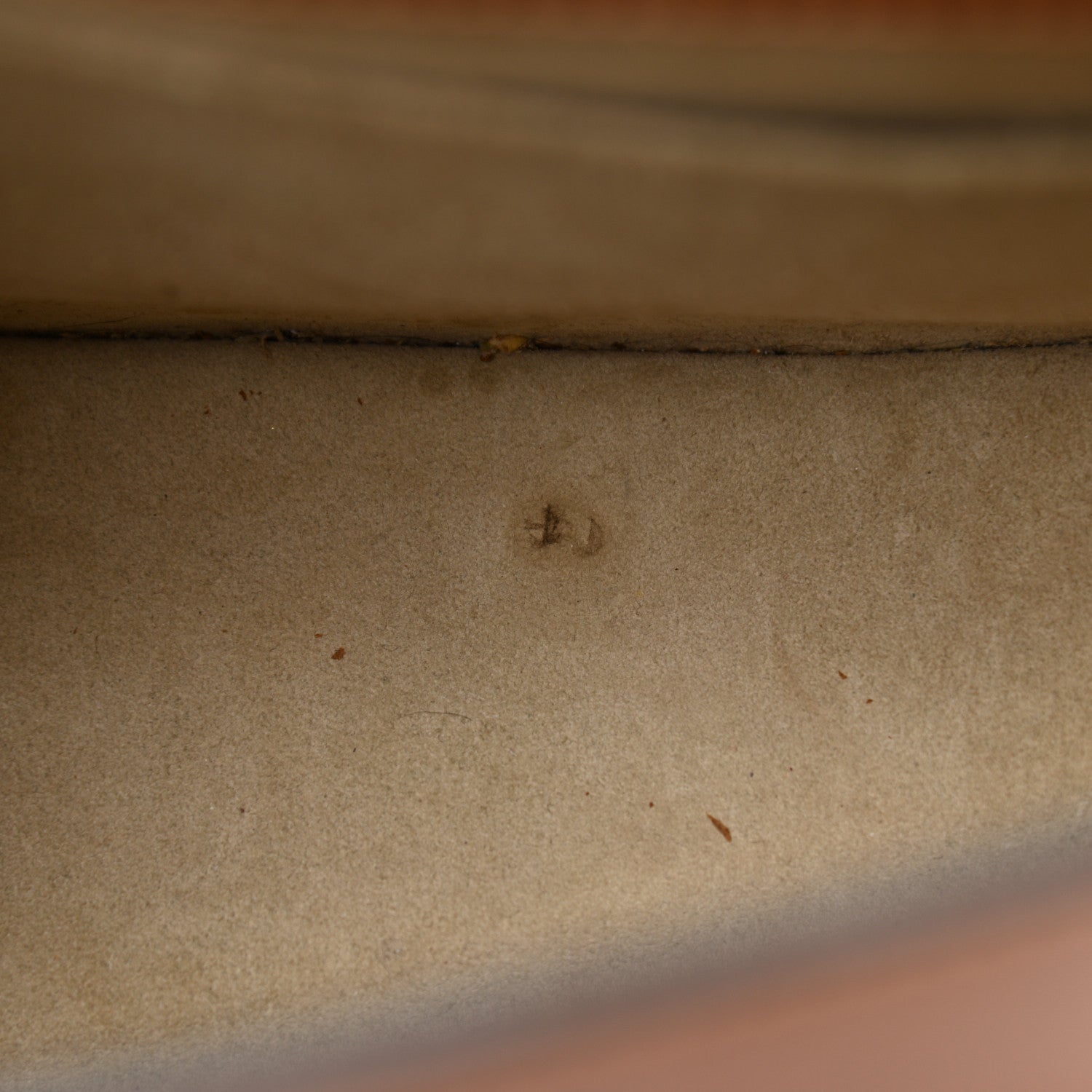 Chloe Calfskin Suede Medium Nile Bracelet Bag Caramel 13 of 15