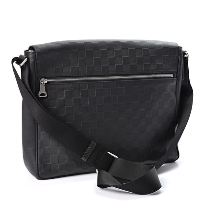 Louis Vuitton Damier Infini District MM Onyx 2 of 9